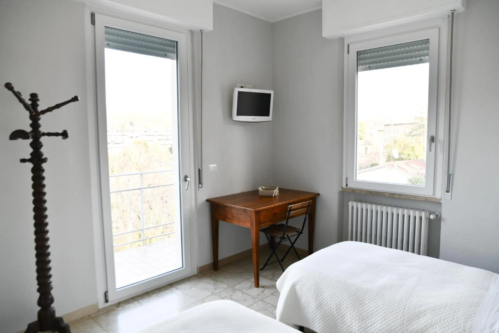 Nearby landmark, Bed in B&B Porta Romana-Language And Art