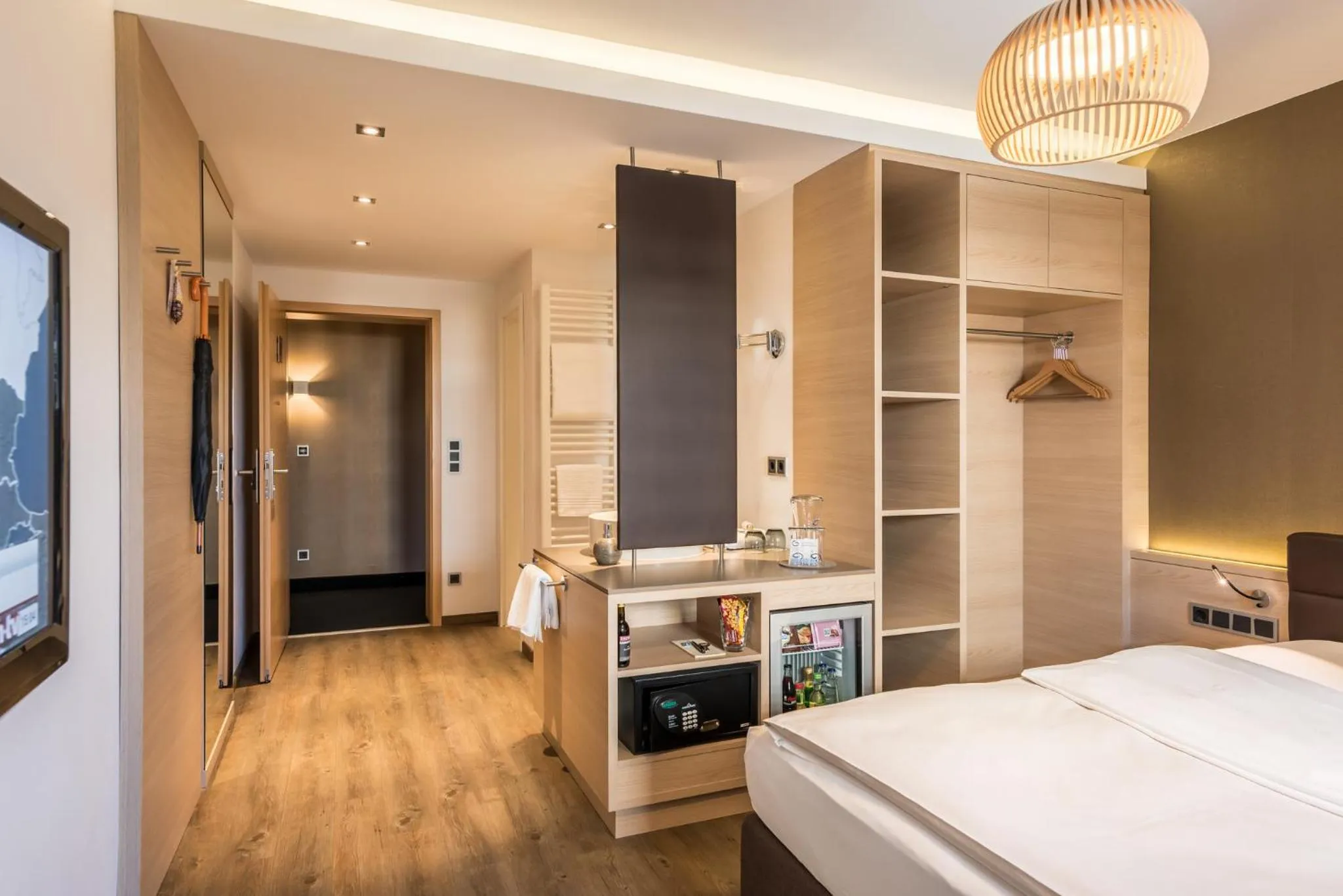 Photo of the whole room, Bed in Bavaria Boutique Hotel