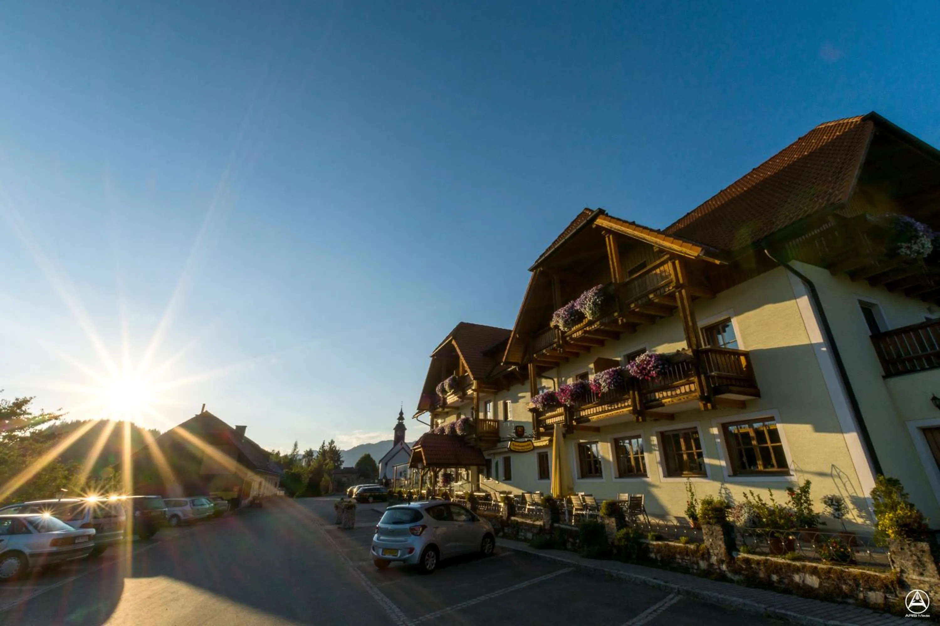 Facade/entrance in Alpengasthof Moser