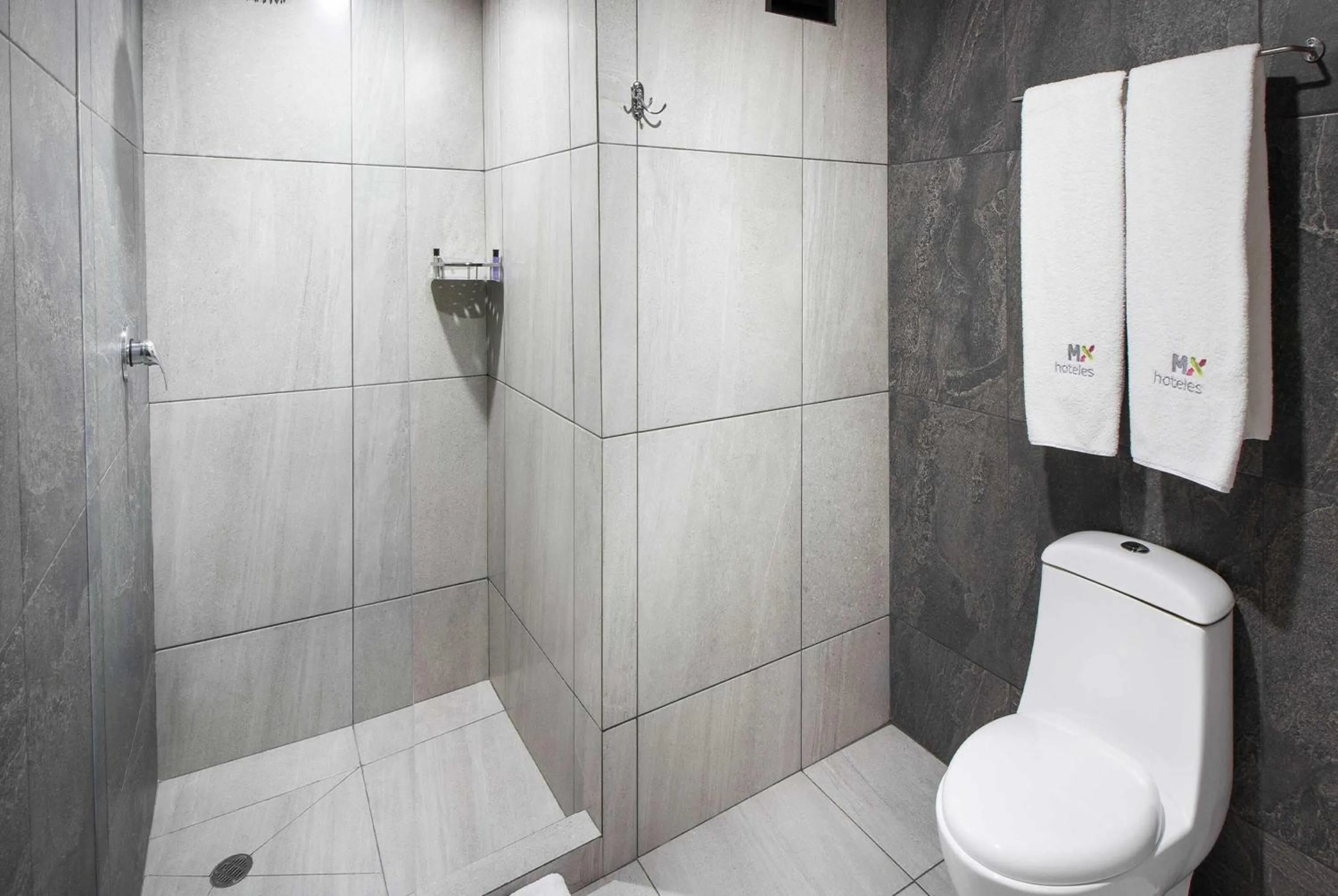 Bathroom in Hotel MX lagunilla CDMX, Trademark Collection by Wyndham