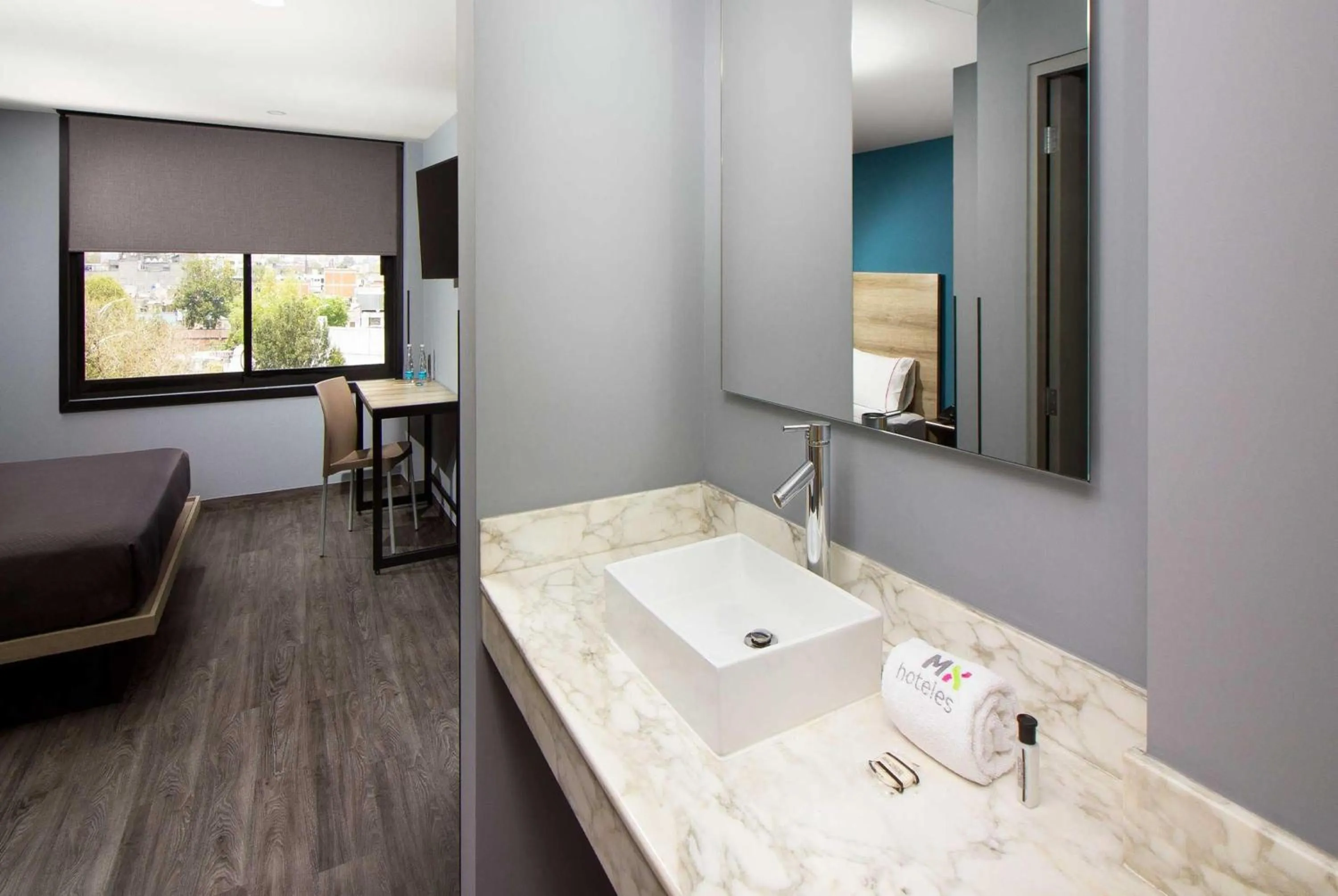 Photo of the whole room in Hotel MX lagunilla CDMX, Trademark Collection by Wyndham