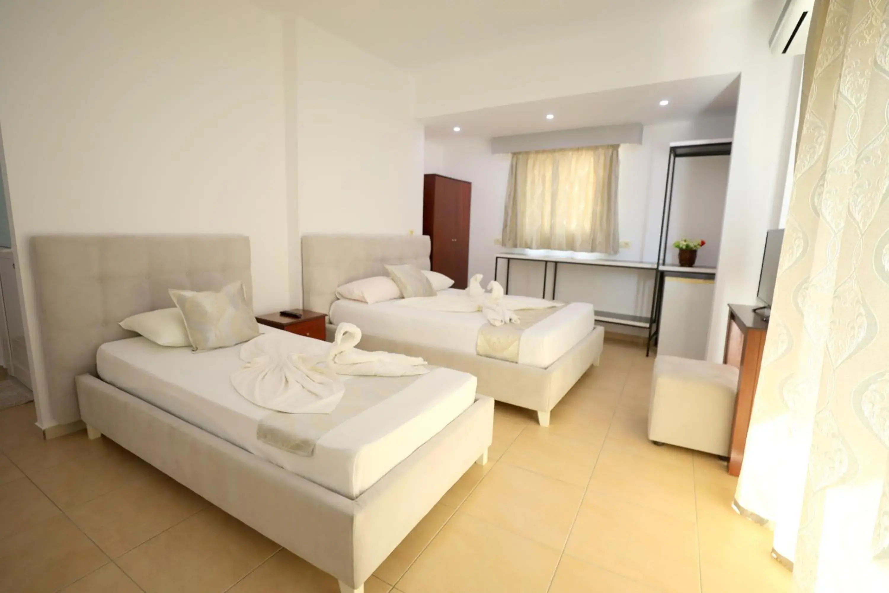 Triple Room with Balcony in Hotel Soan Triple Room with Balcony in Hotel Soan