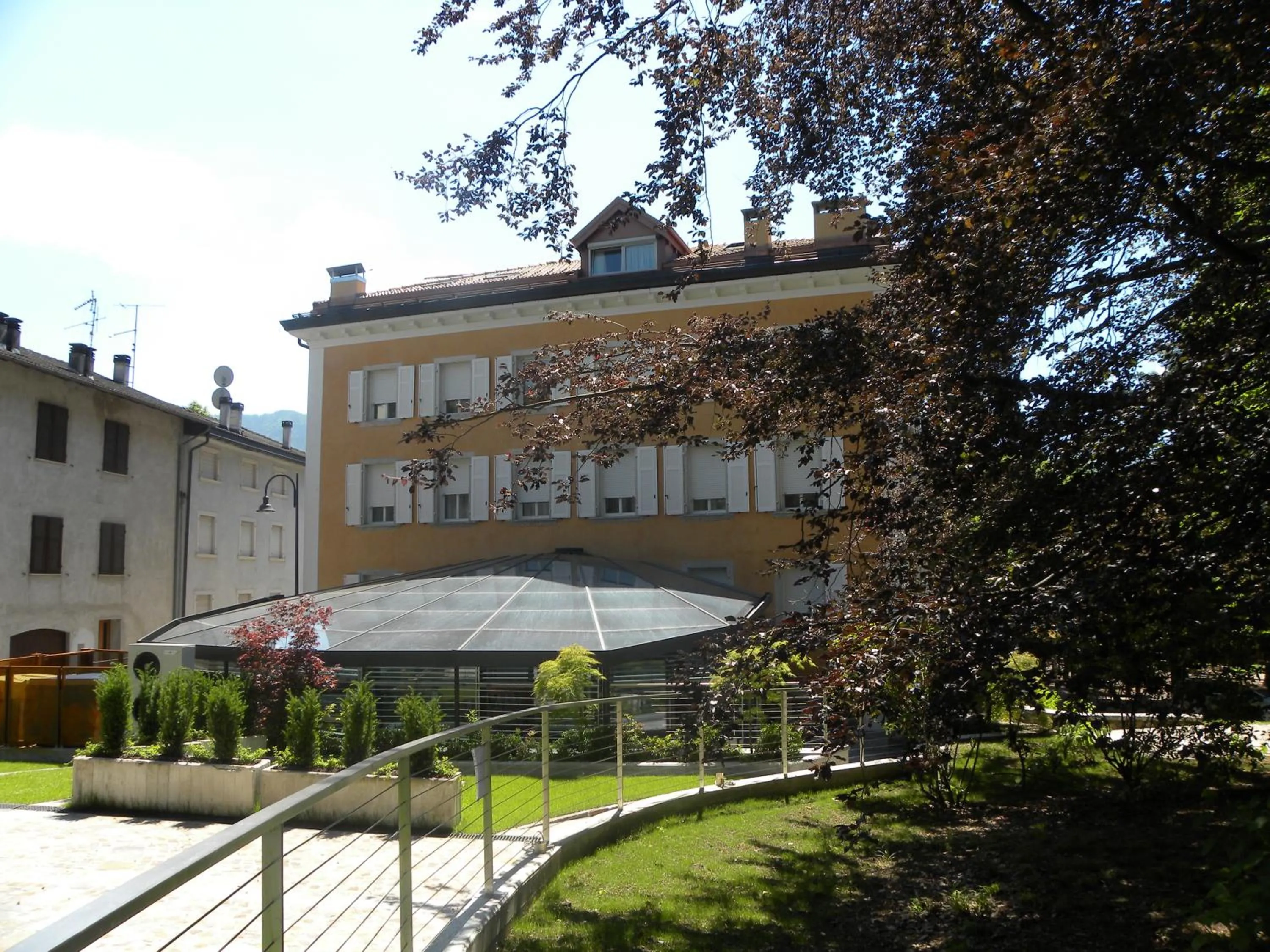 Property building in Hotel Villa Regina