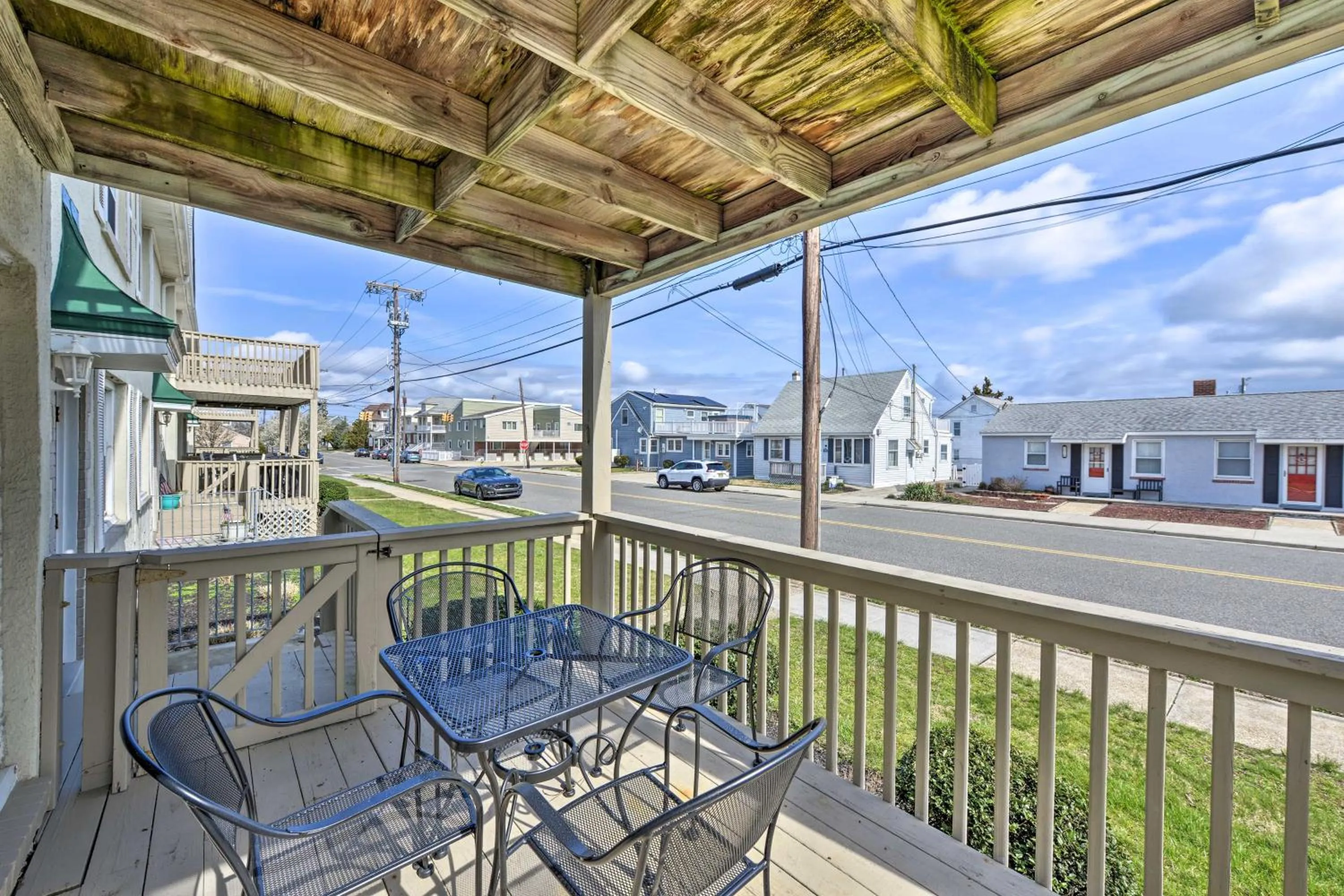 Wildwood Crest Condo 2 Blocks to Beach!