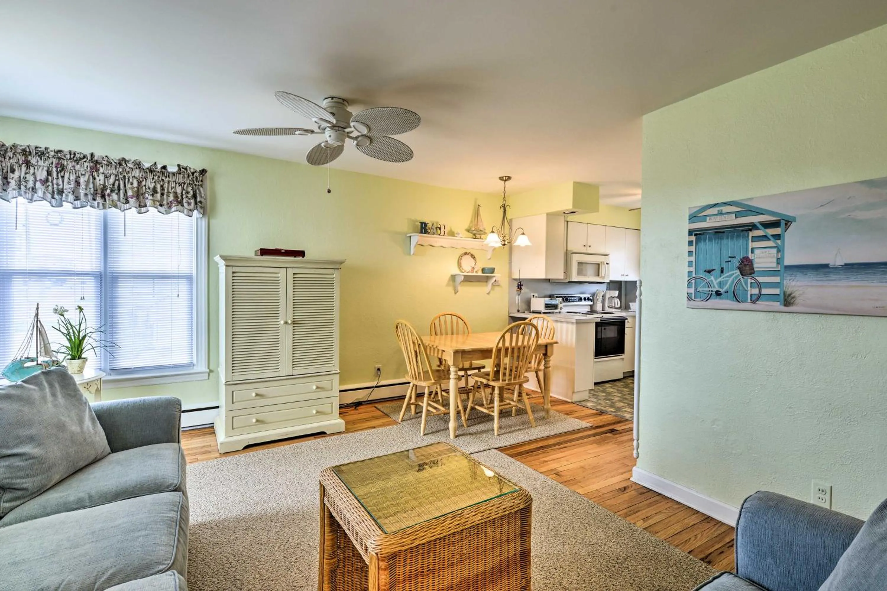 Wildwood Crest Condo 2 Blocks to Beach!