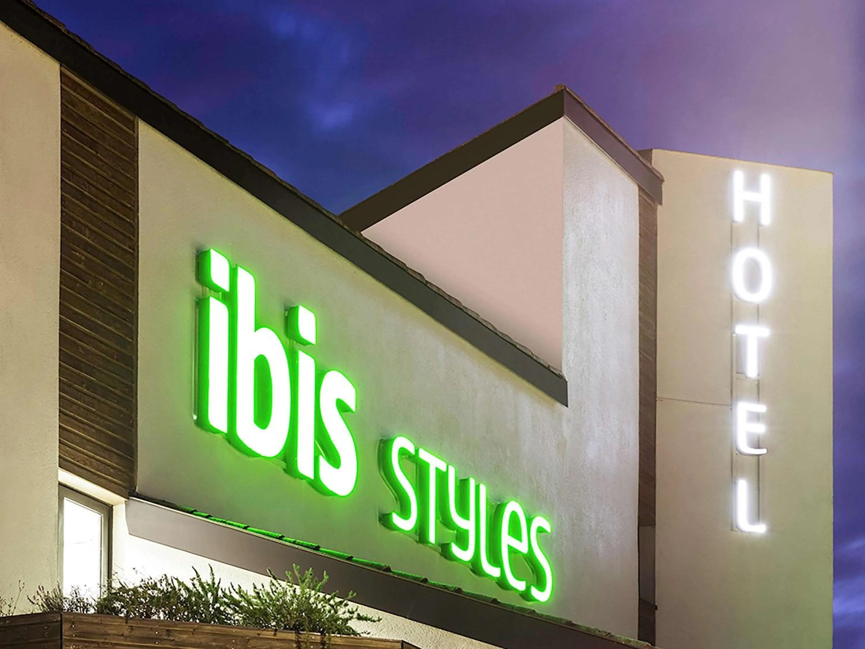 Property building in ibis Styles Niort Poitou Charentes