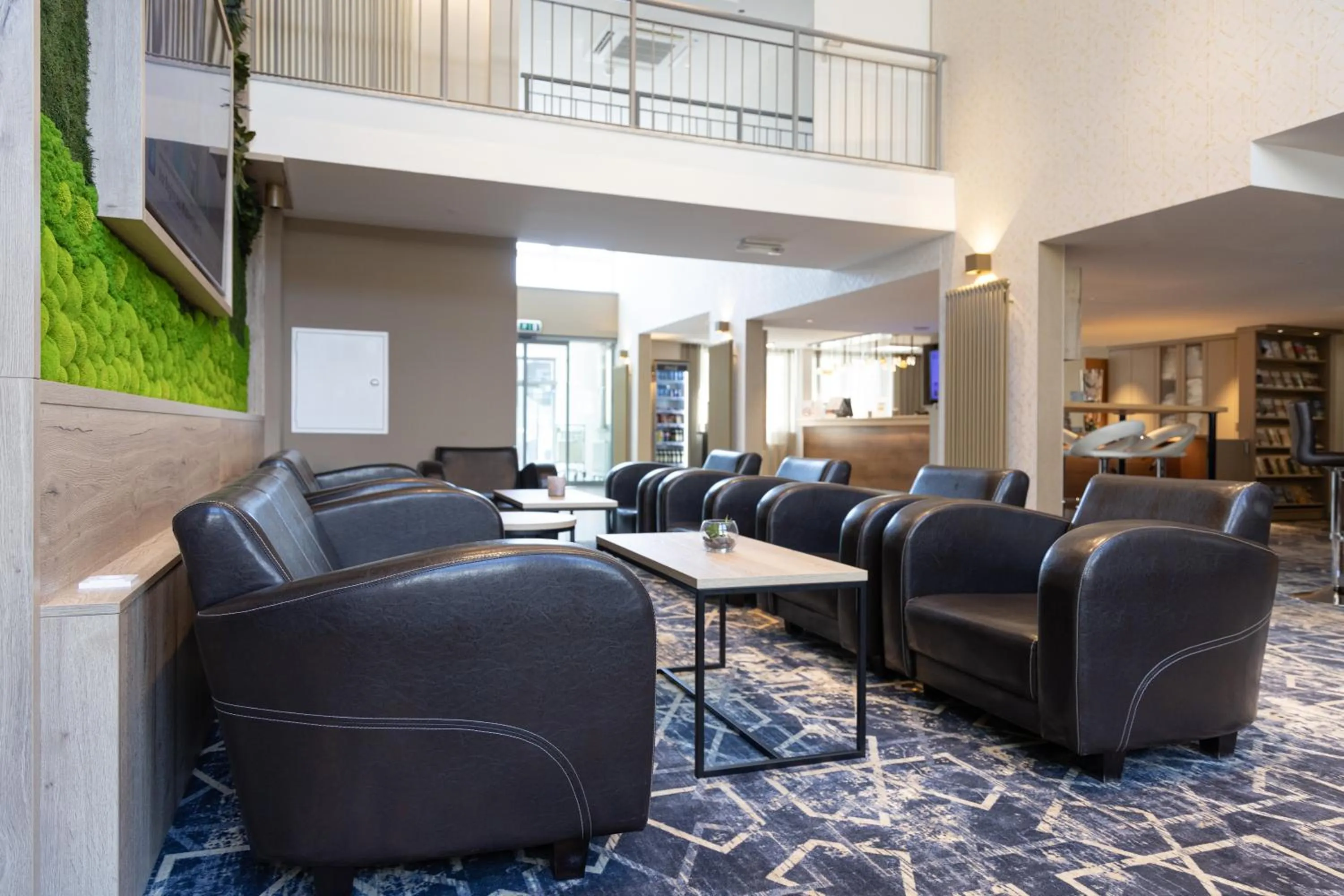 Lobby or reception in Best Western Hotel München Airport