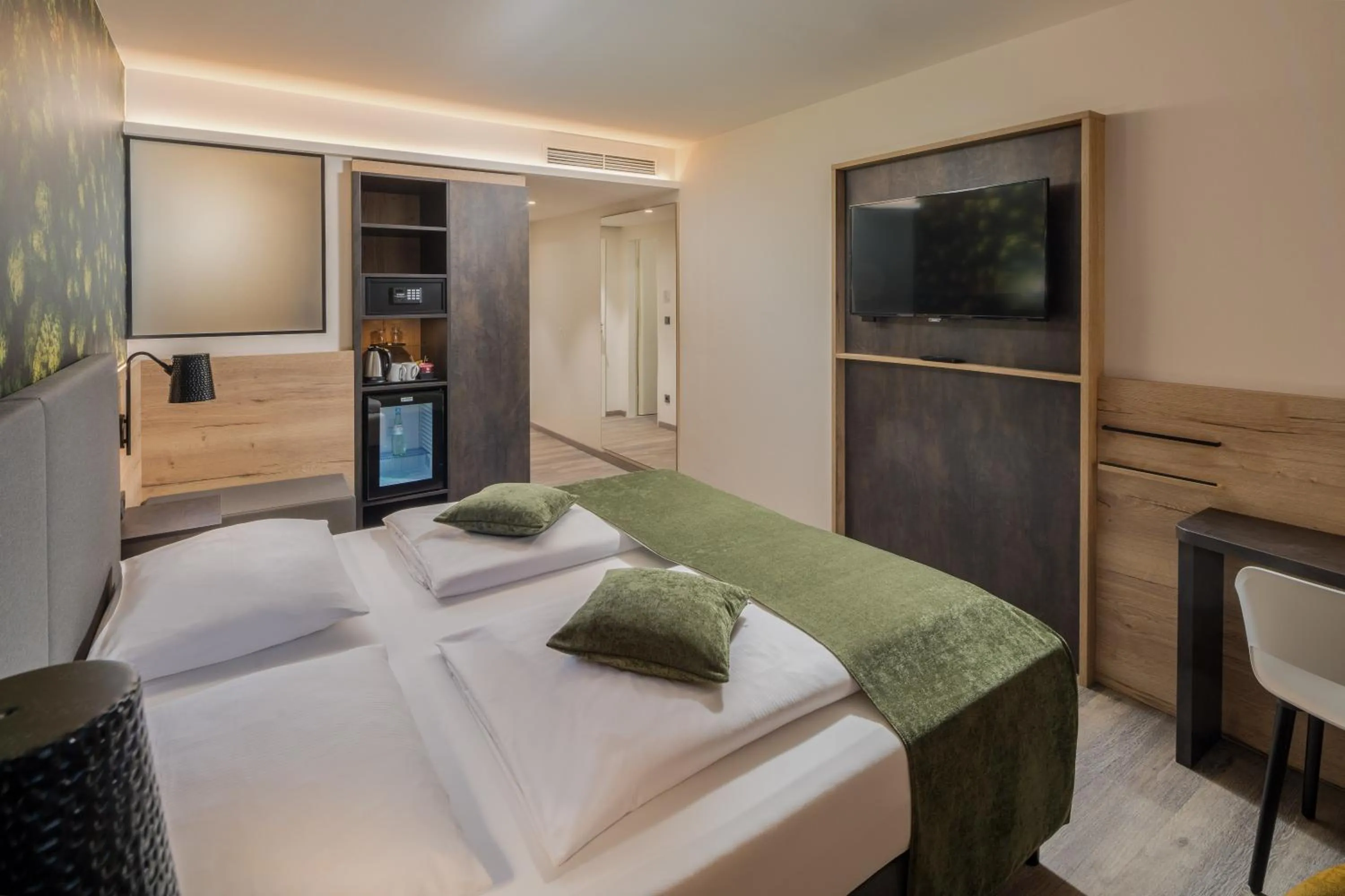 Photo of the whole room, Bed in Best Western Hotel München Airport