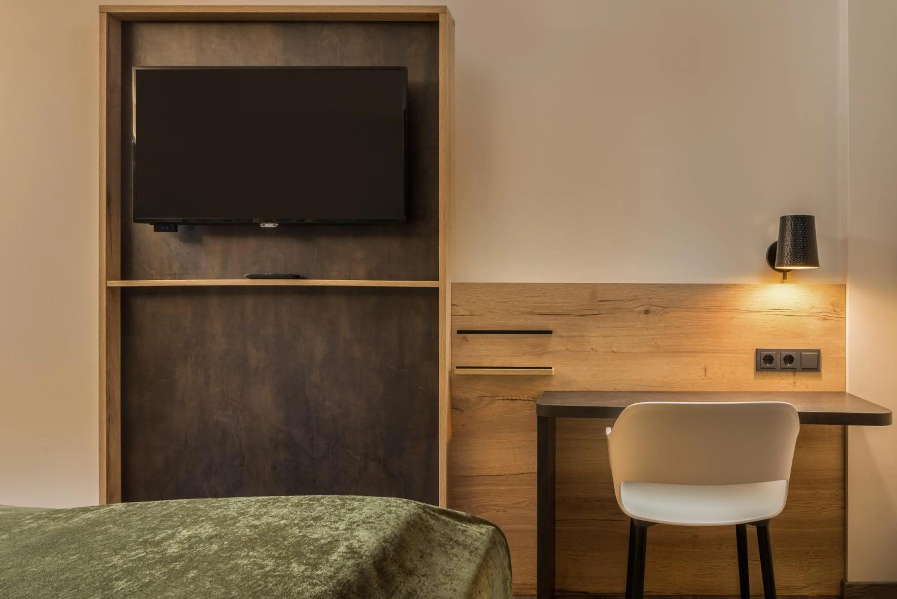 TV and multimedia in Best Western Hotel München Airport