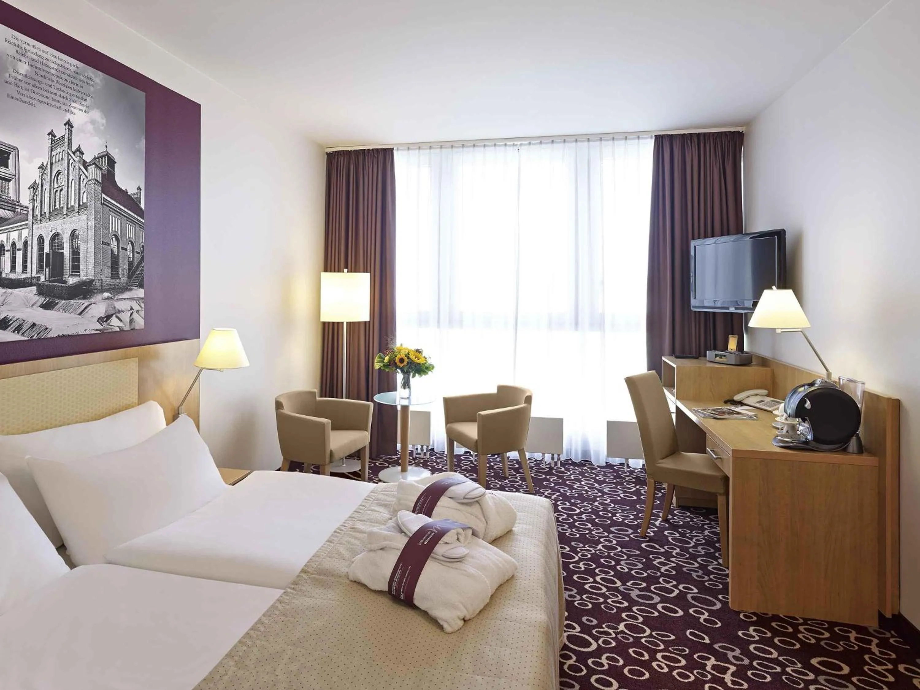 Bedroom, Bed in Mercure Hotel Dortmund City