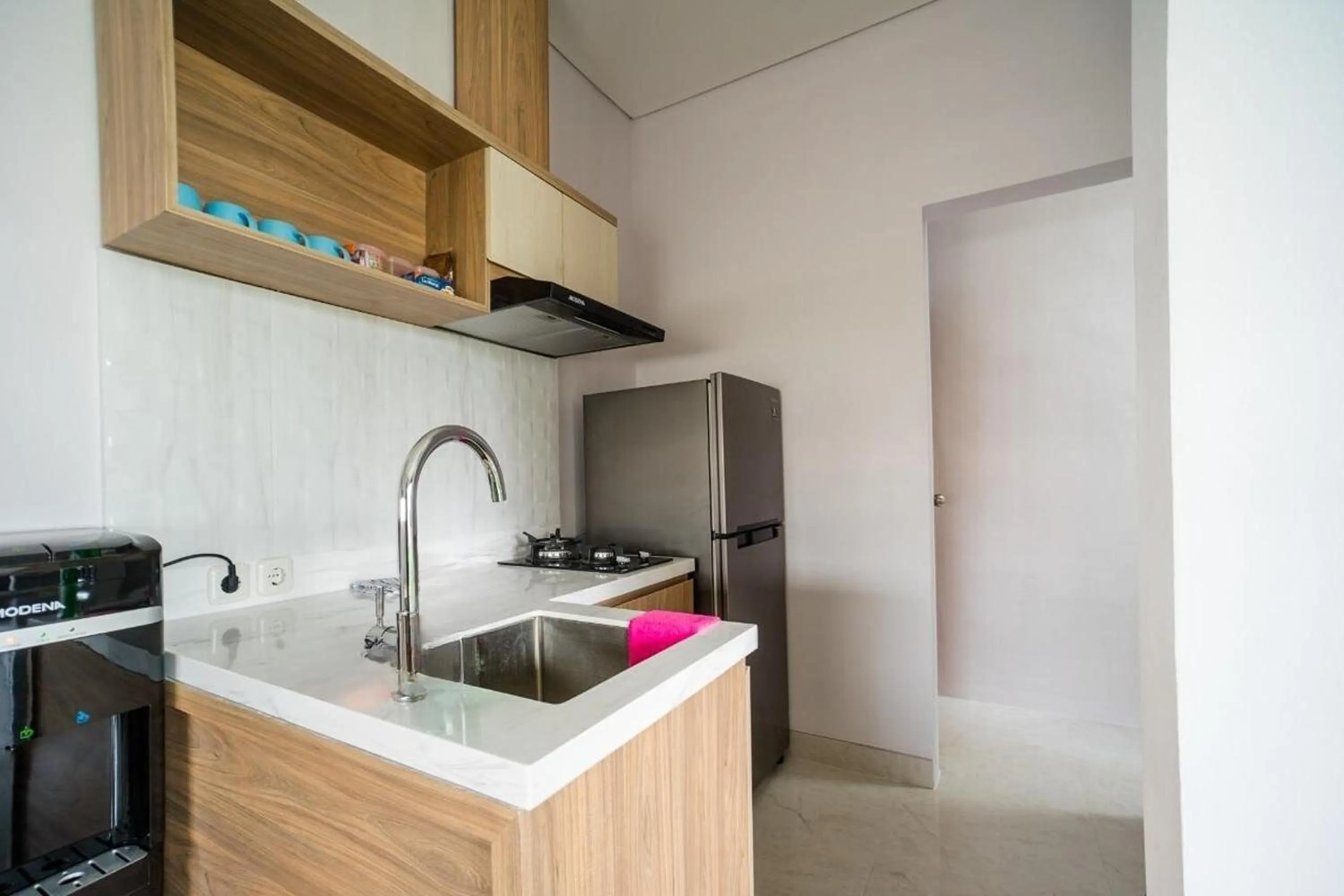 Kitchen or kitchenette in Little Nuts Villas