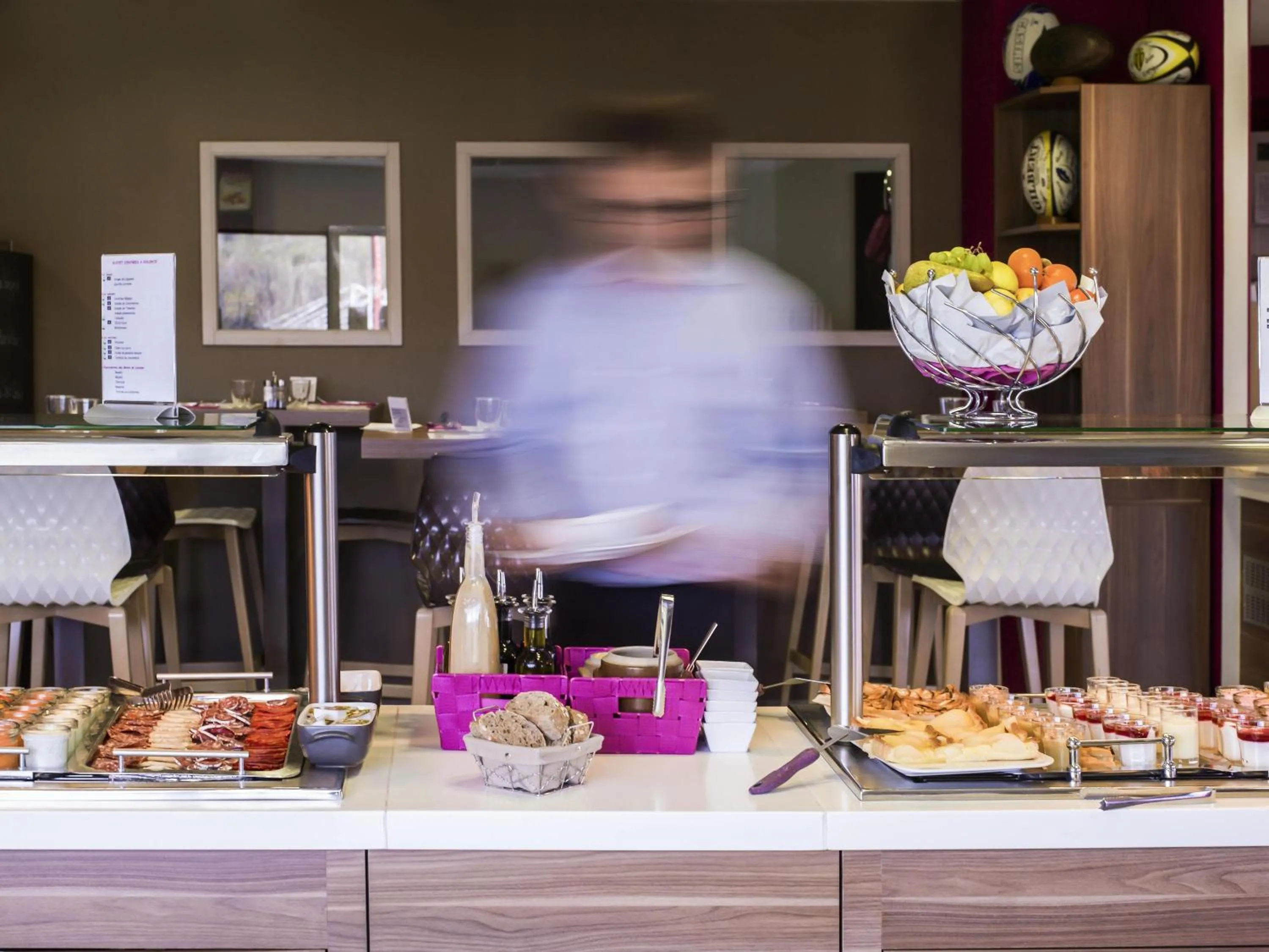 Restaurant/places to eat in ibis Styles Castres