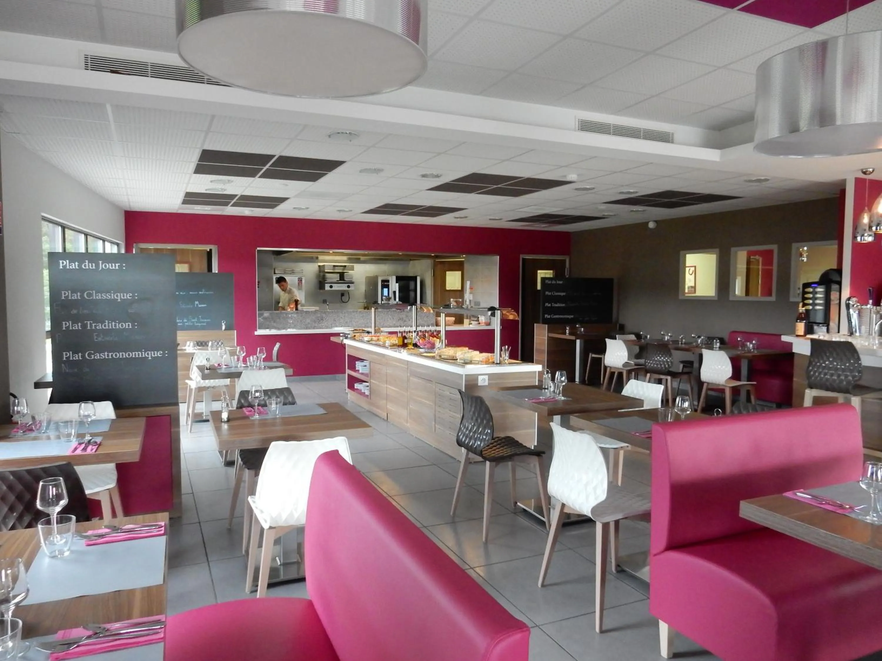 Buffet breakfast in ibis Styles Castres