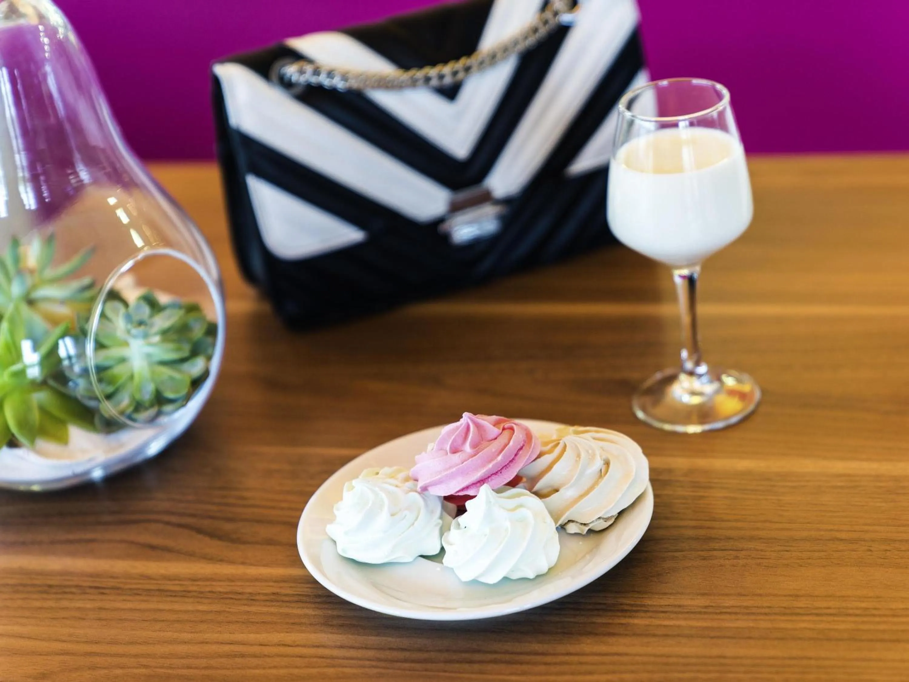 Restaurant/places to eat in ibis Styles Castres