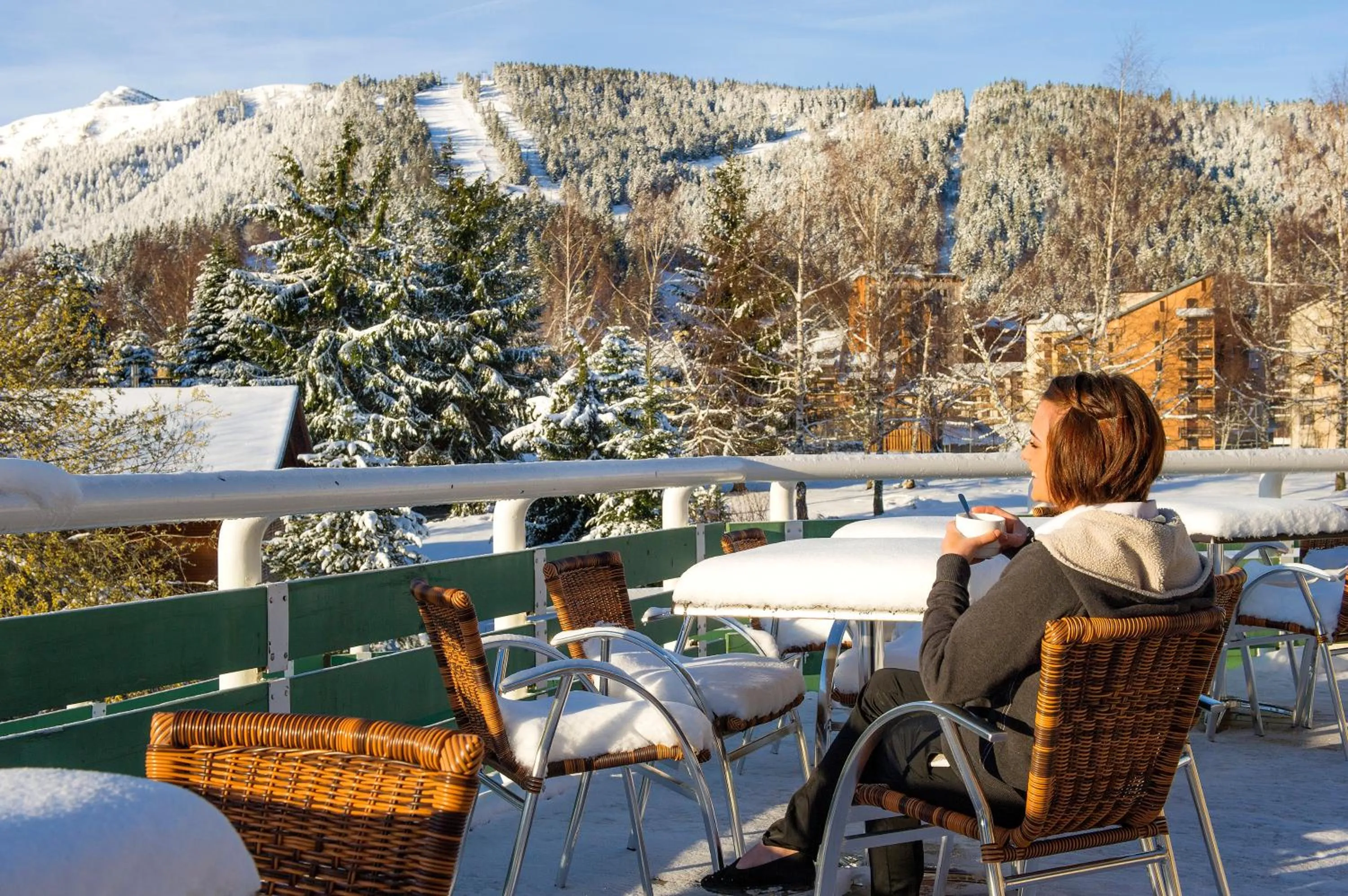 Balcony/Terrace in Village Vacances Le Tarbesou - Pied de piste station Ax 3 Domaines