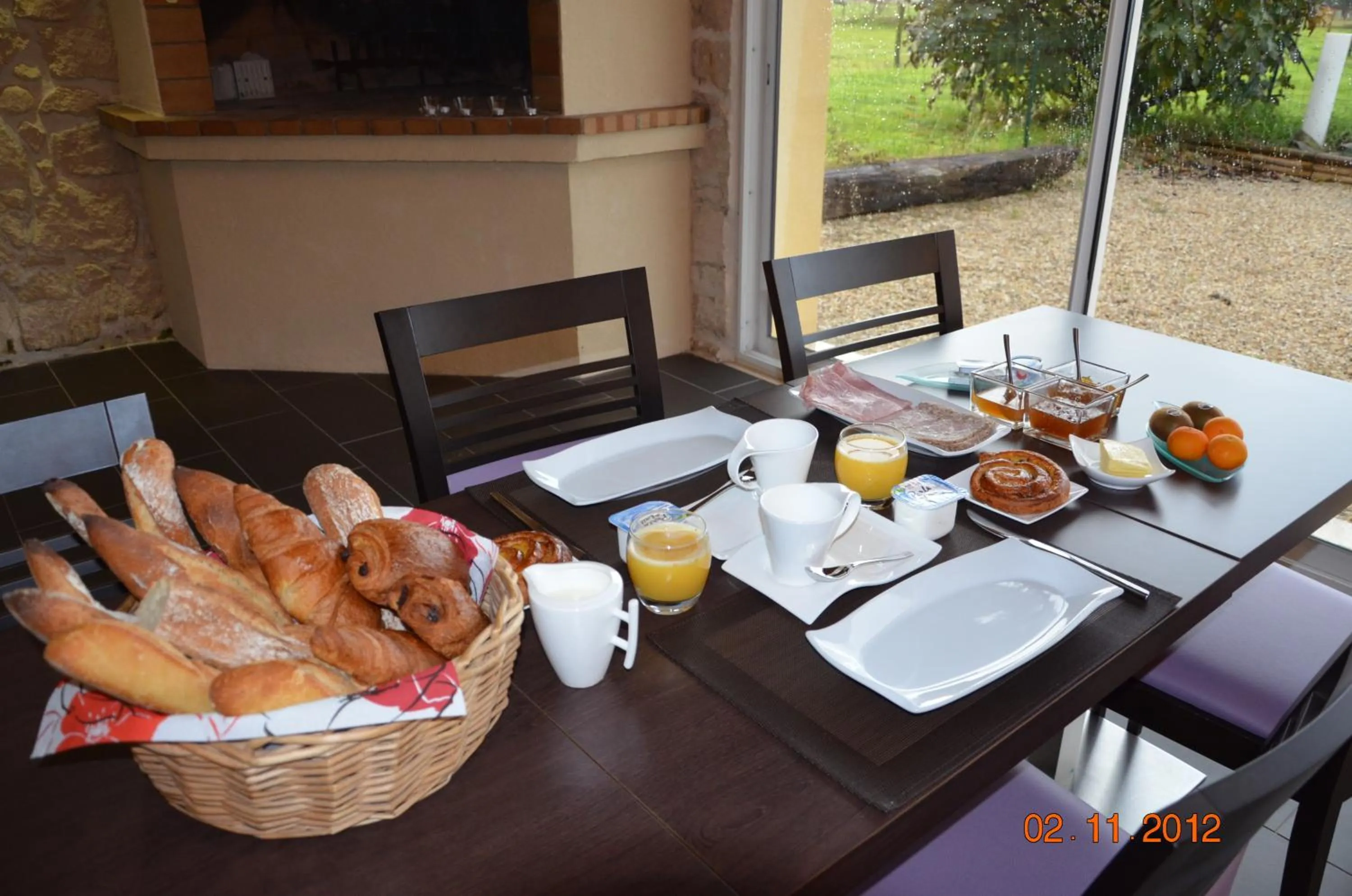 Food and drinks in La Grange de La Dupuise