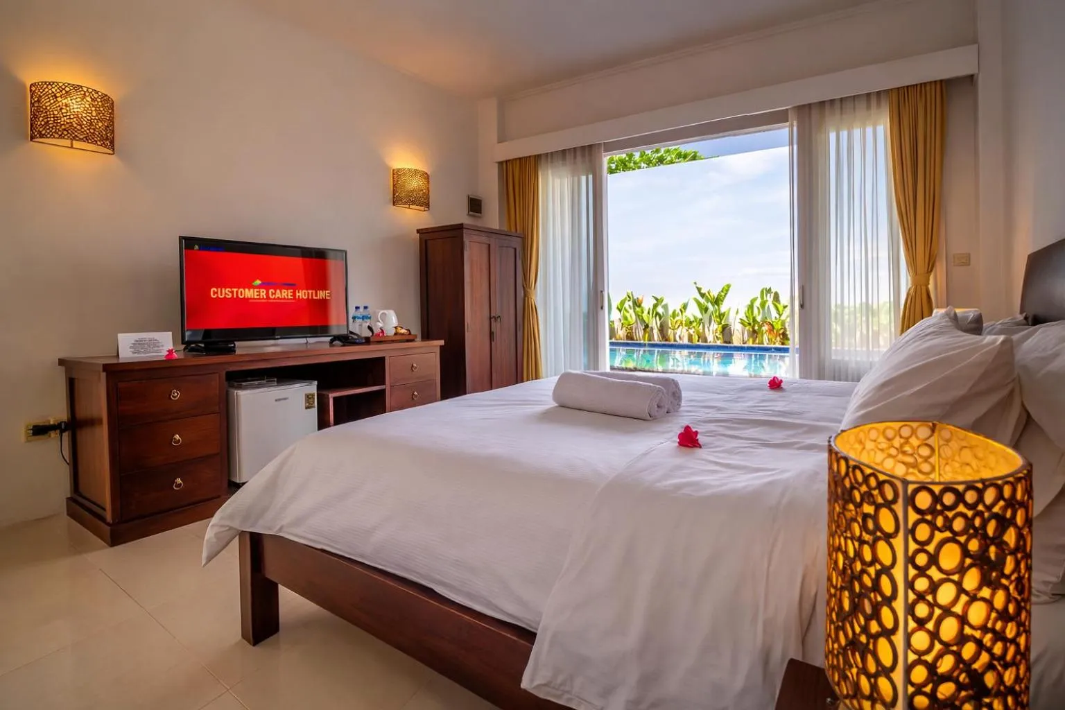 Bed in Lumiere Hotel Gili Trawangan