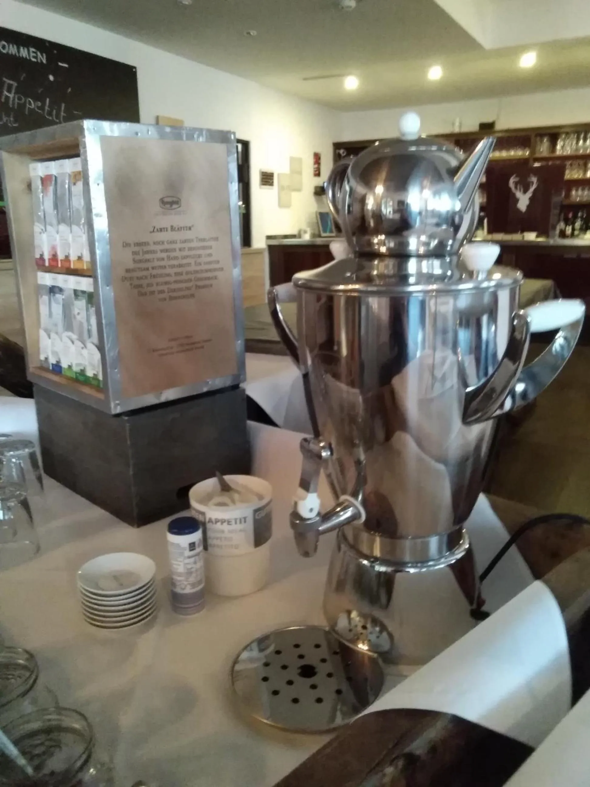 Restaurant/places to eat in Land-gut-Hotel Zum alten Forsthaus - Aufladestation für Elektroautos