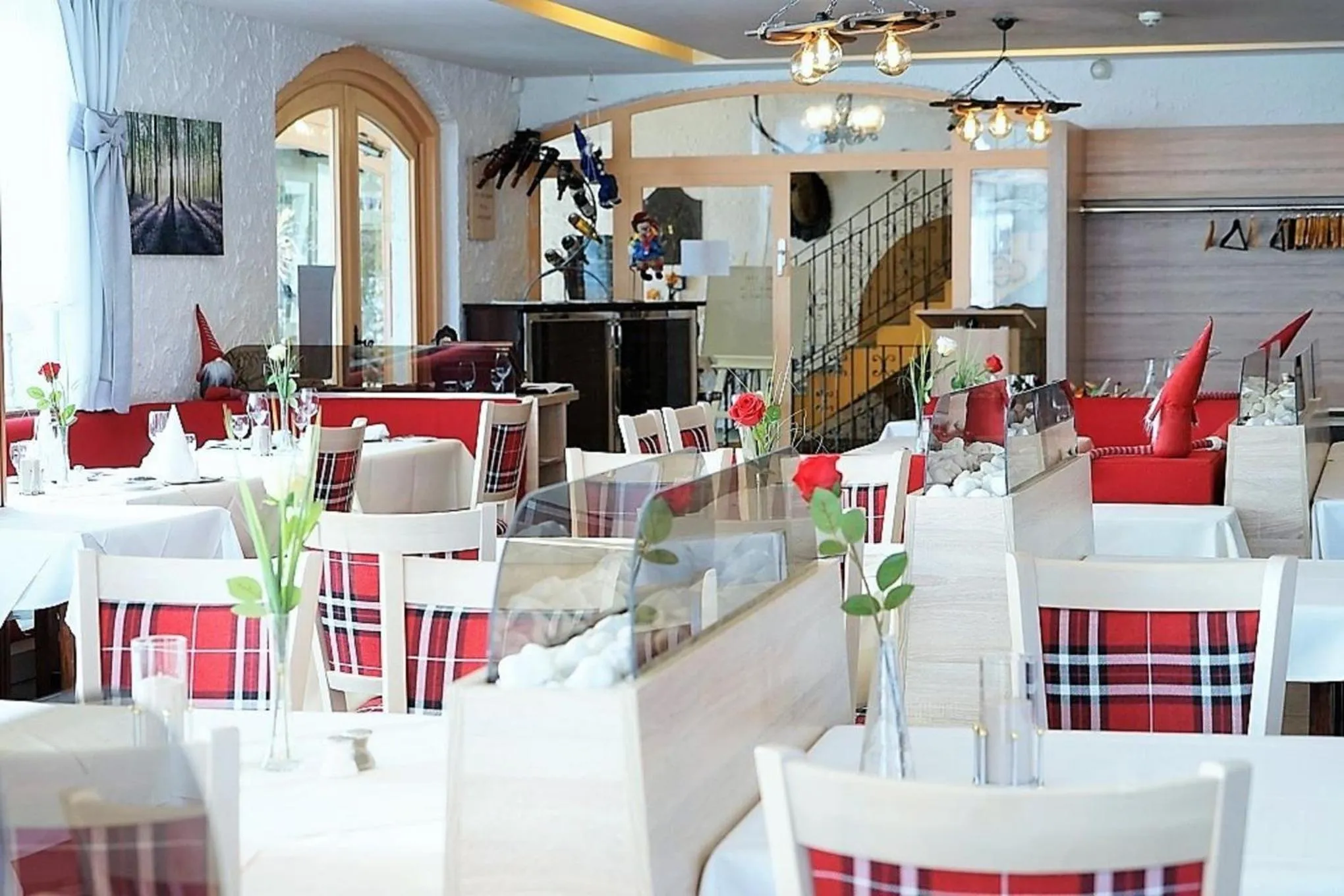 Restaurant/places to eat in Land-gut-Hotel Zum alten Forsthaus - Aufladestation für Elektroautos