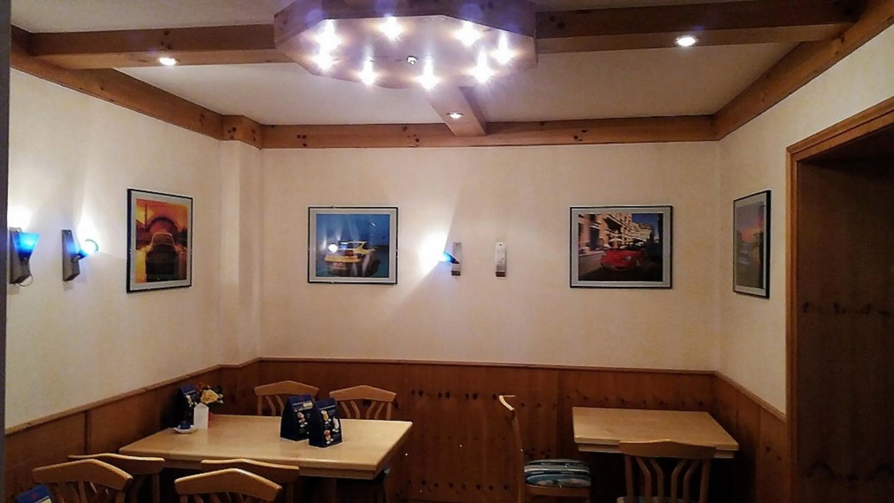 Restaurant/places to eat in Land-gut-Hotel Zum alten Forsthaus - Aufladestation für Elektroautos