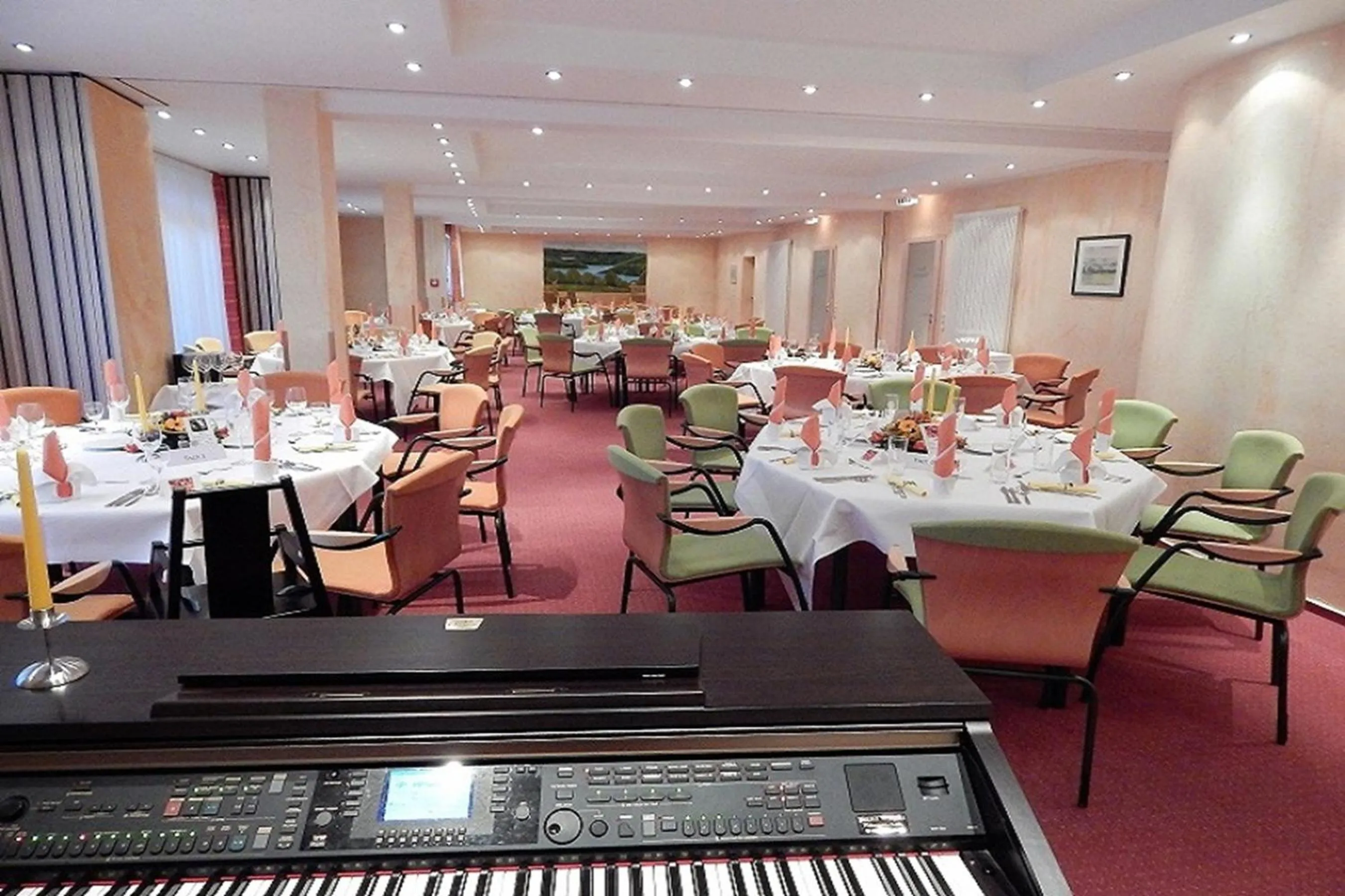 Banquet/Function facilities in Land-gut-Hotel Zum alten Forsthaus - Aufladestation für Elektroautos