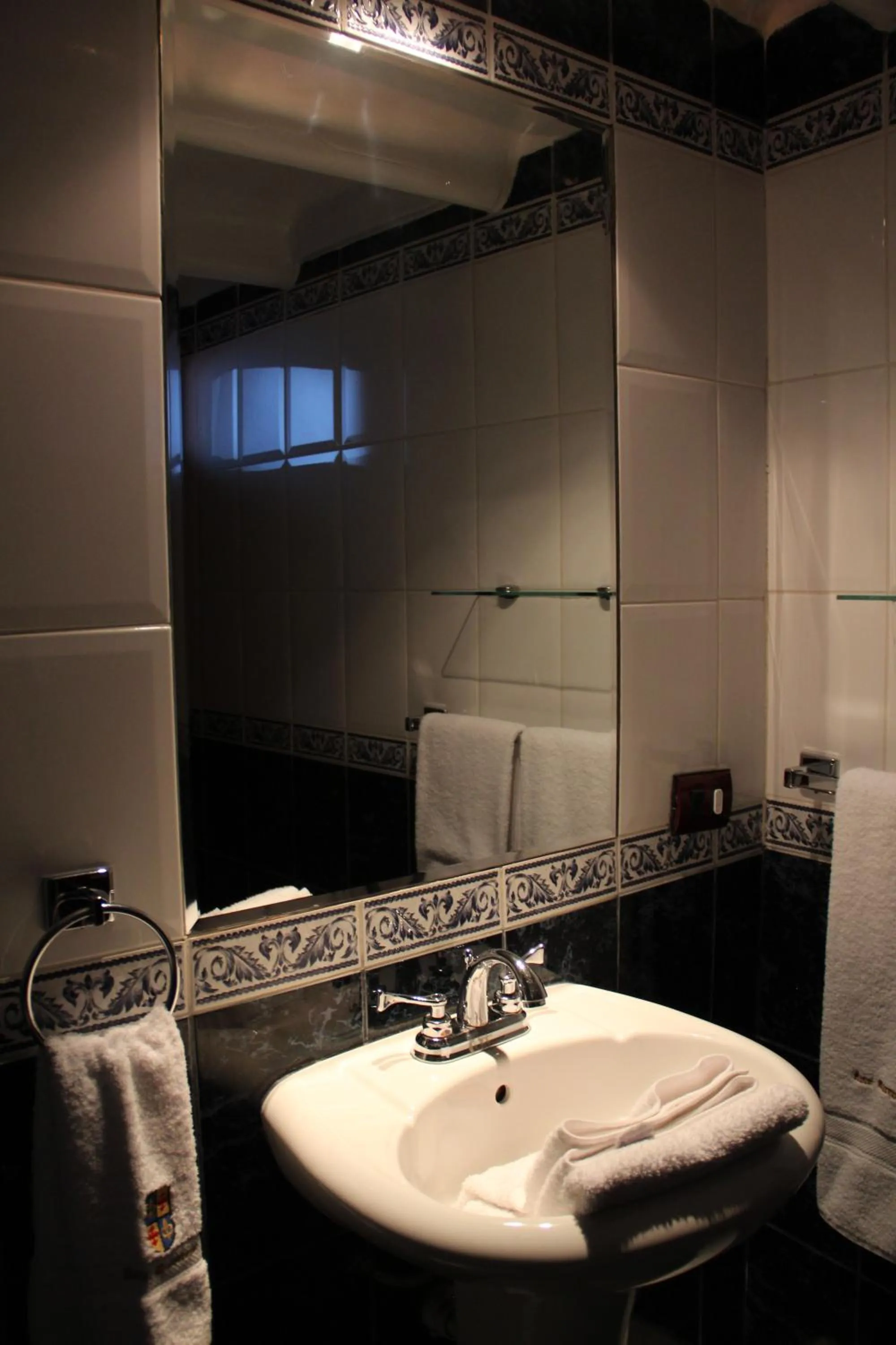Bathroom in Hotel Marqueses