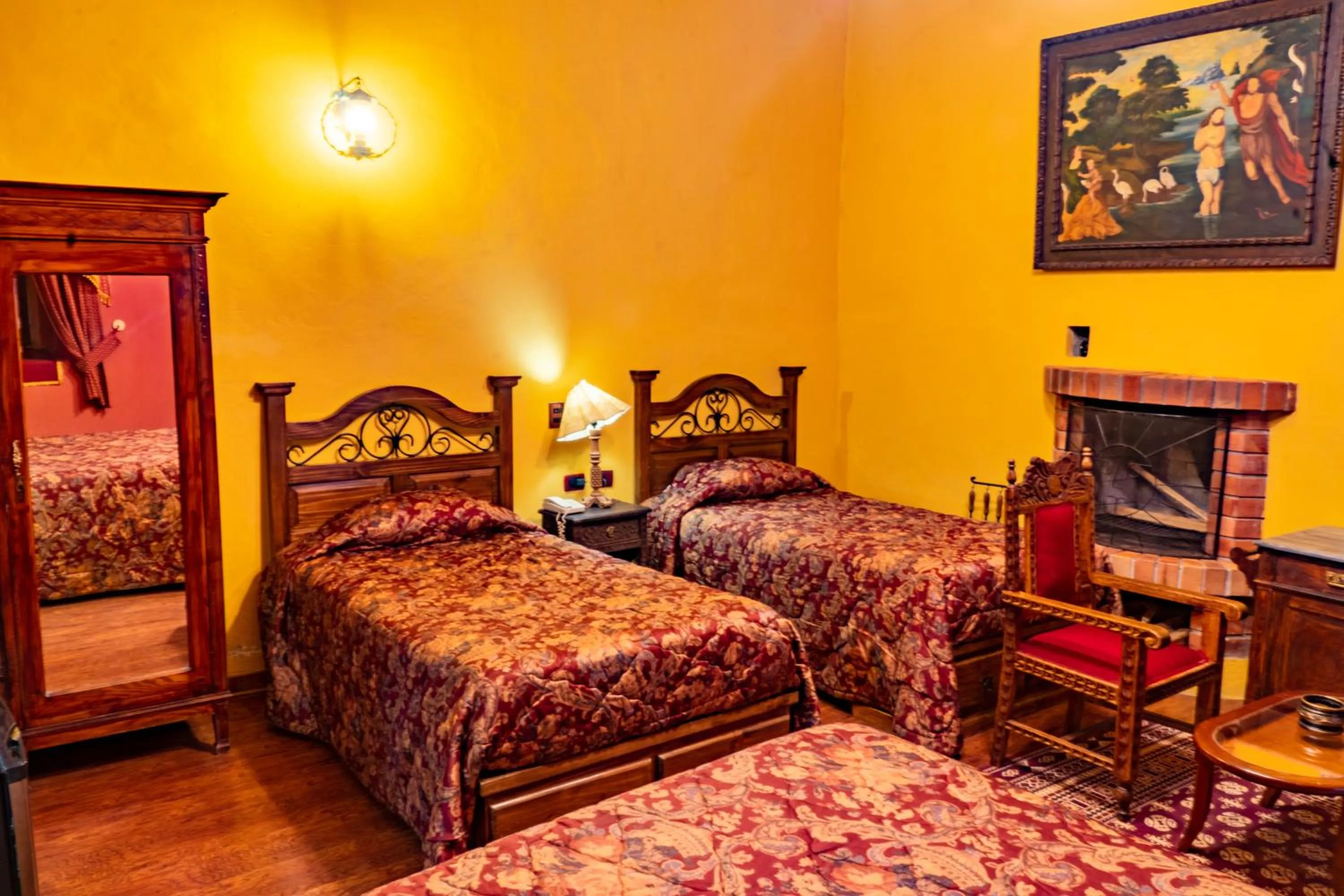 Bed in Hotel Marqueses