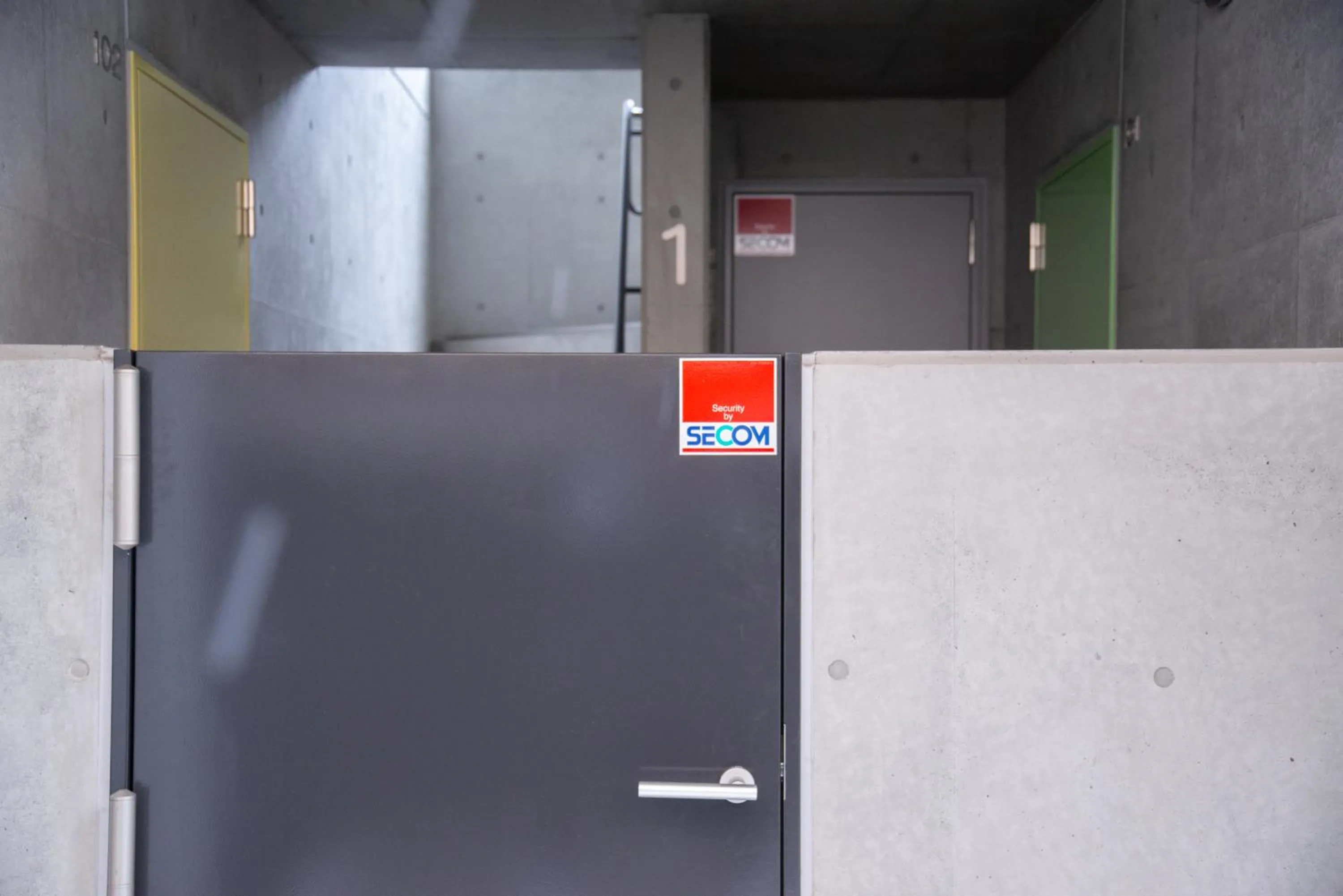 Facade/entrance in bmj Hyakunincho