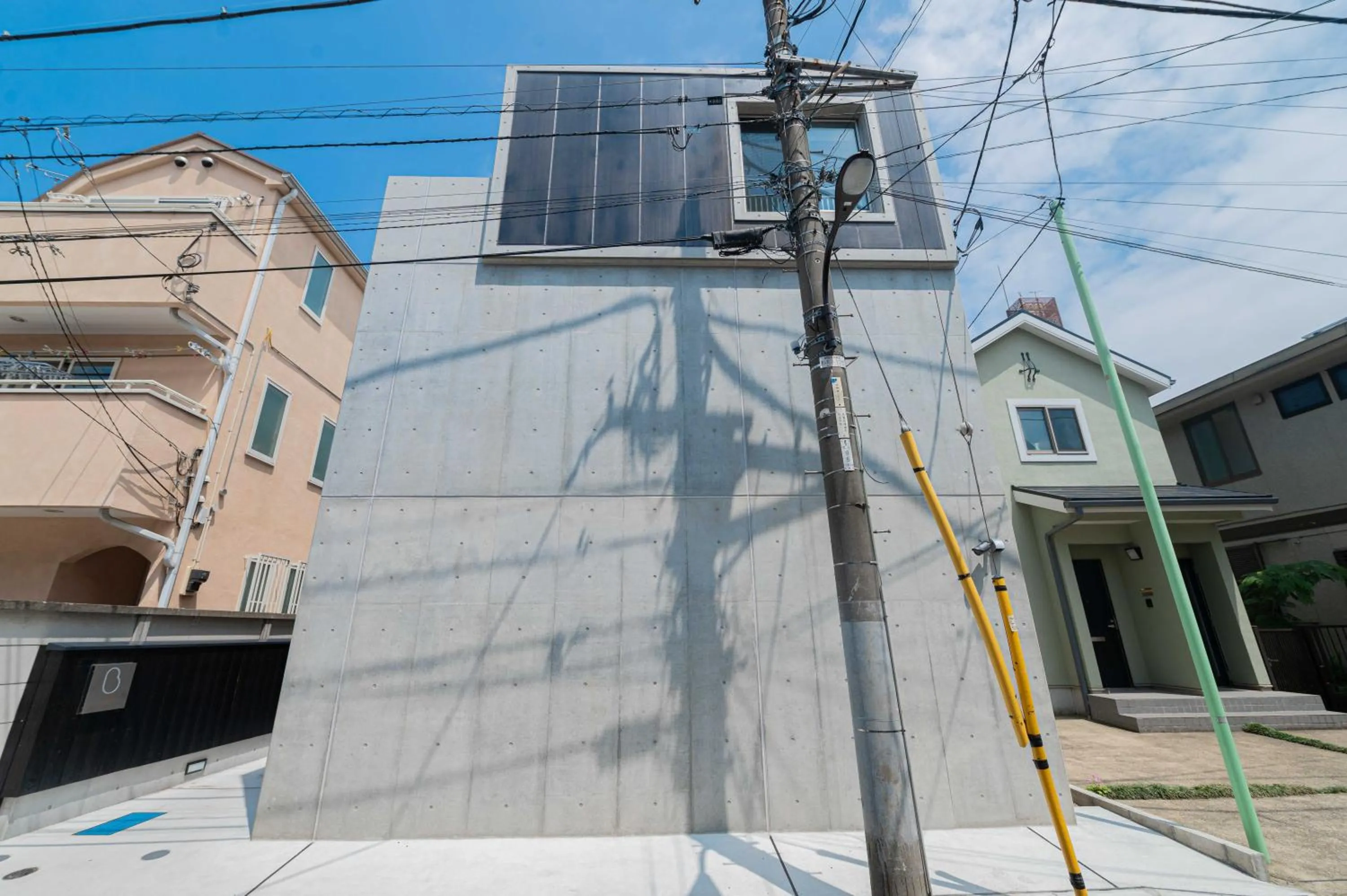 Property building in bmj Hyakunincho