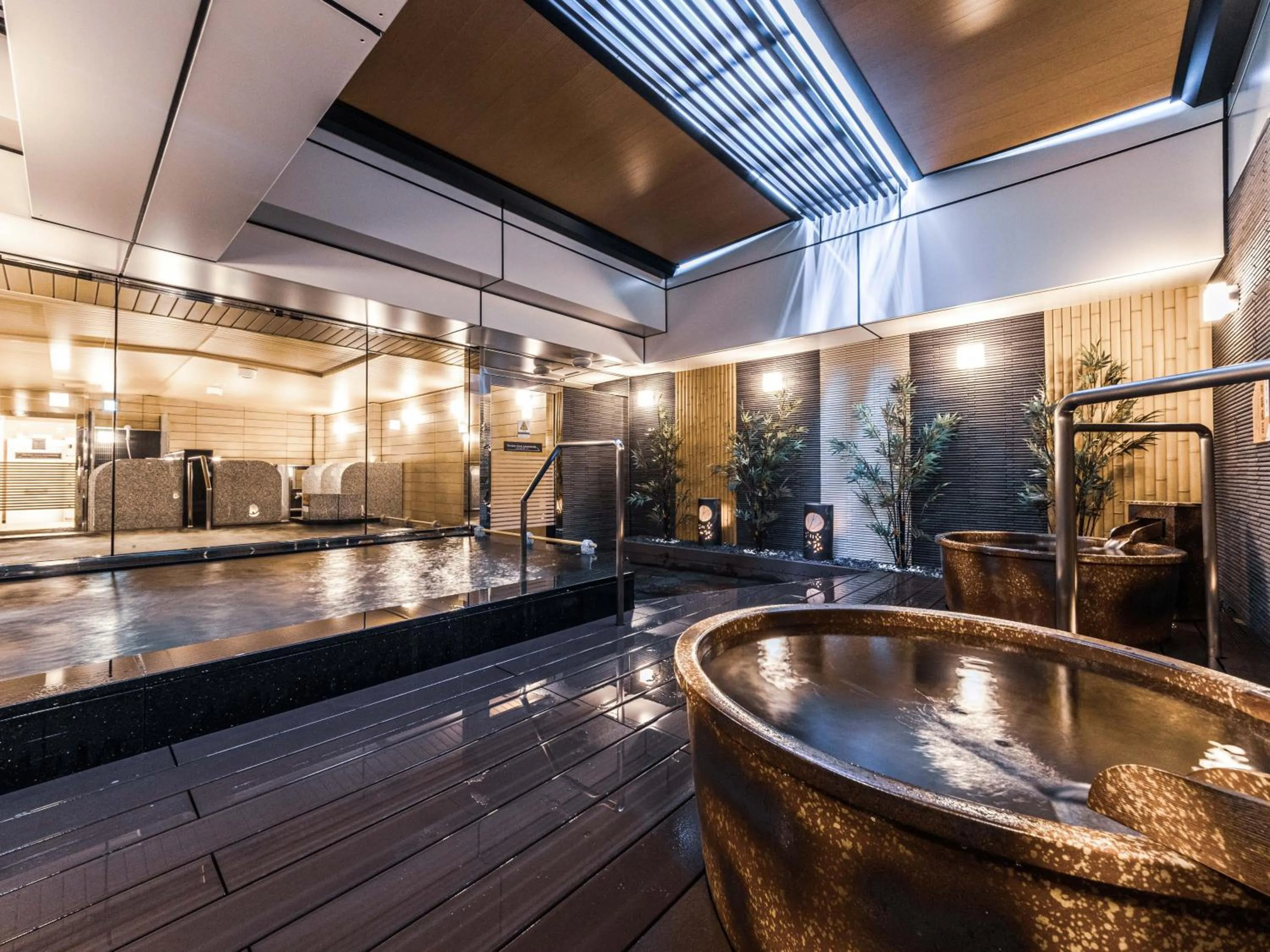 Open Air Bath in APA Hotel Shin Osaka Ekimae