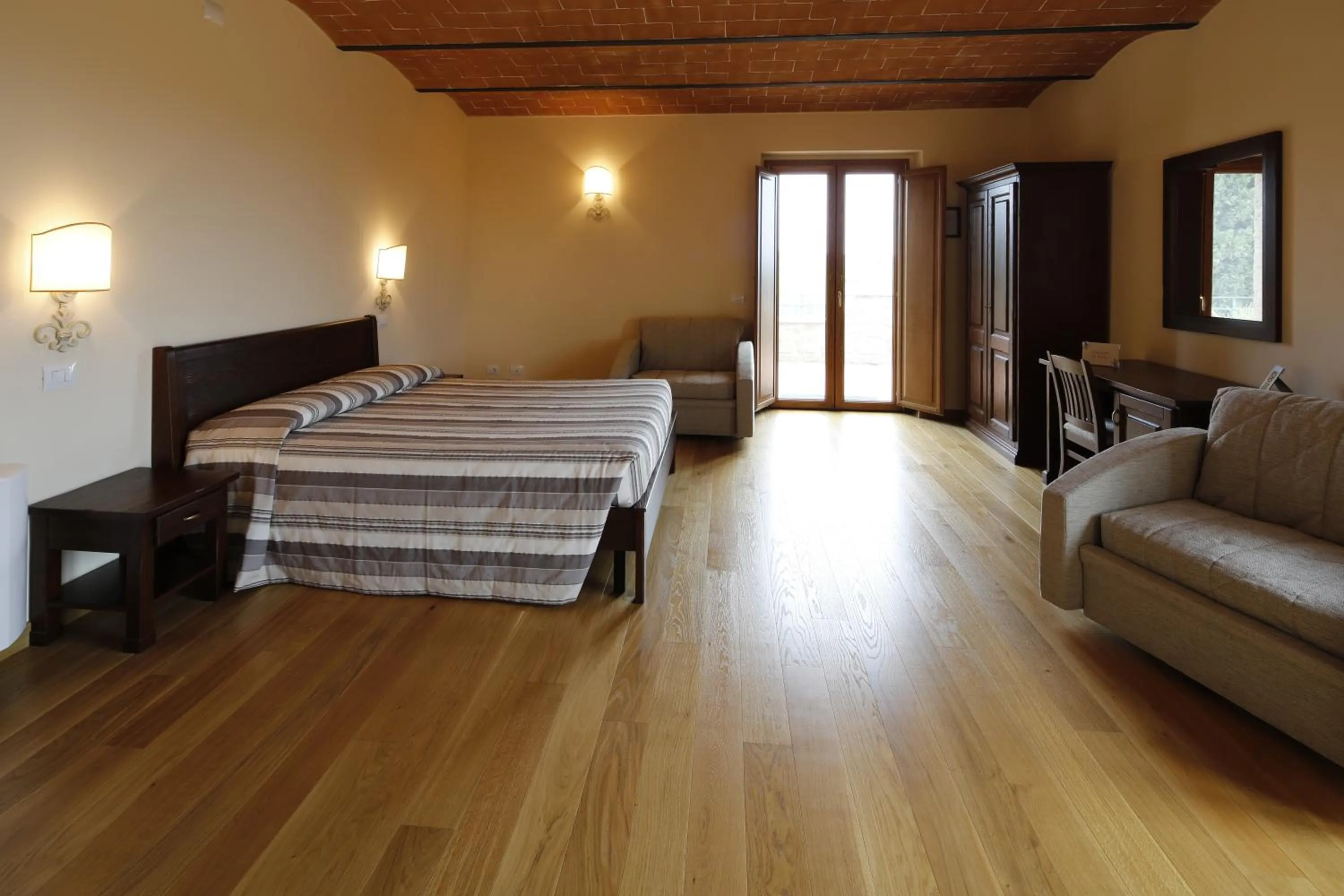 Bedroom, Bed in Agriturismo Poggio Al Tufo