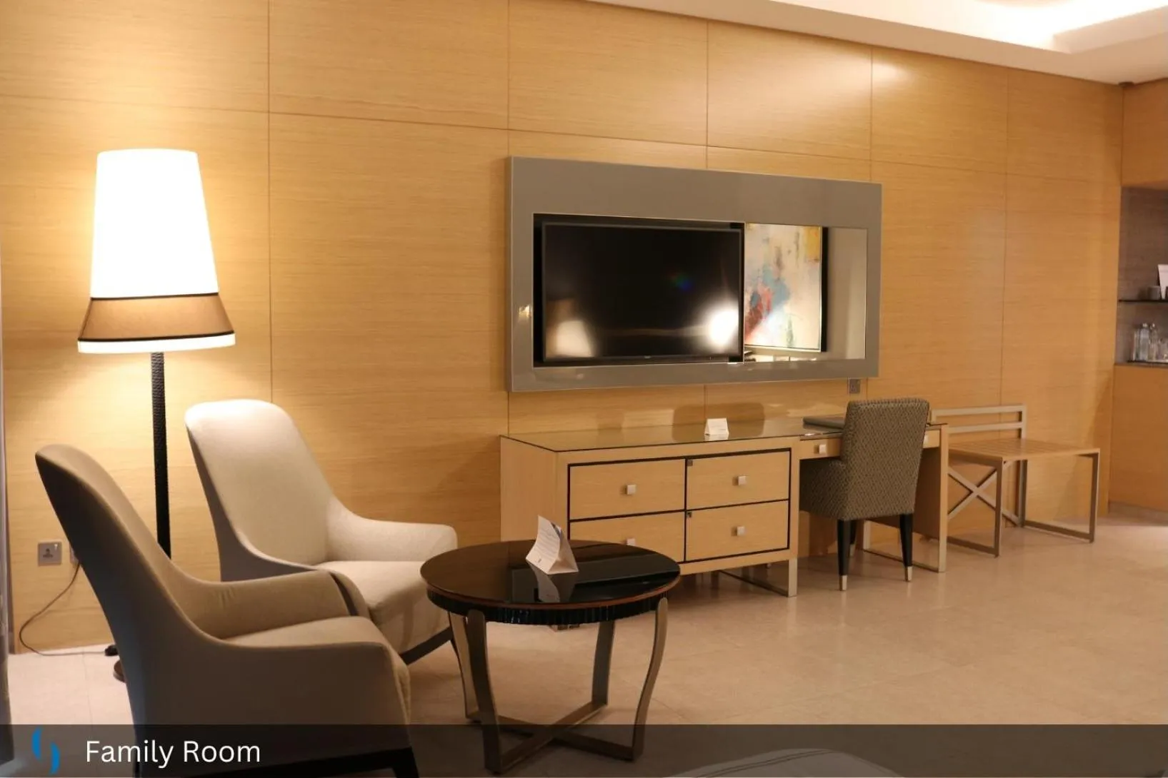 Seating area in Grand Cosmopolitan Hotel