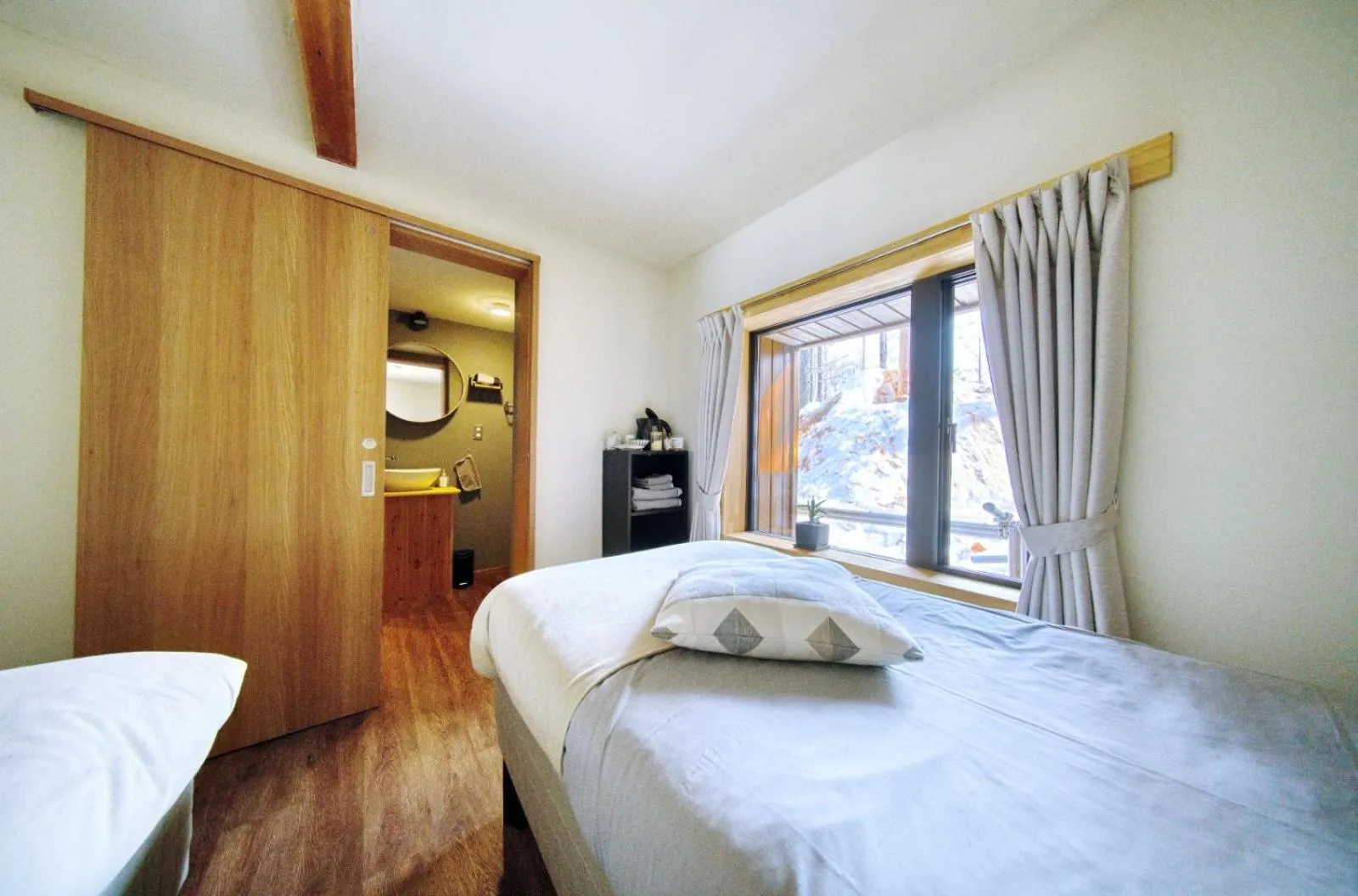 Bed in Japan Snowsports