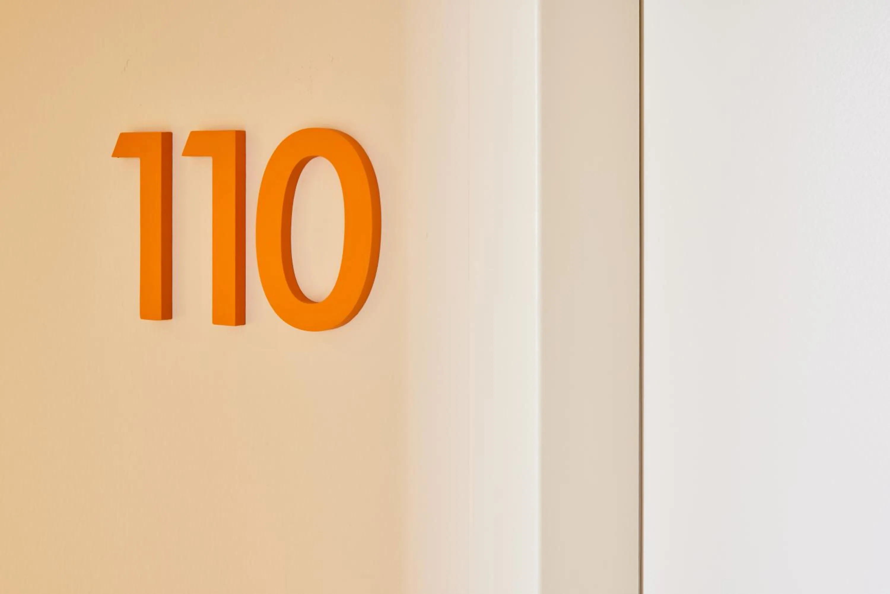 Decorative detail in Gästeresidenz Pelikan Viertel Hannover