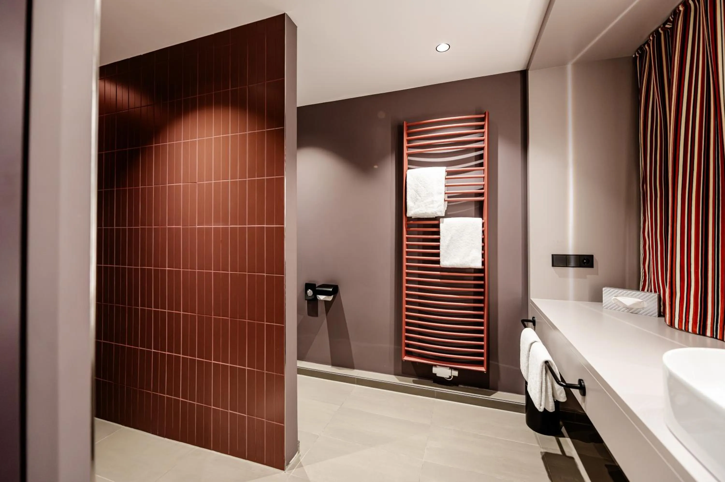 Shower in Apartment-Hotel Hamburg Mitte