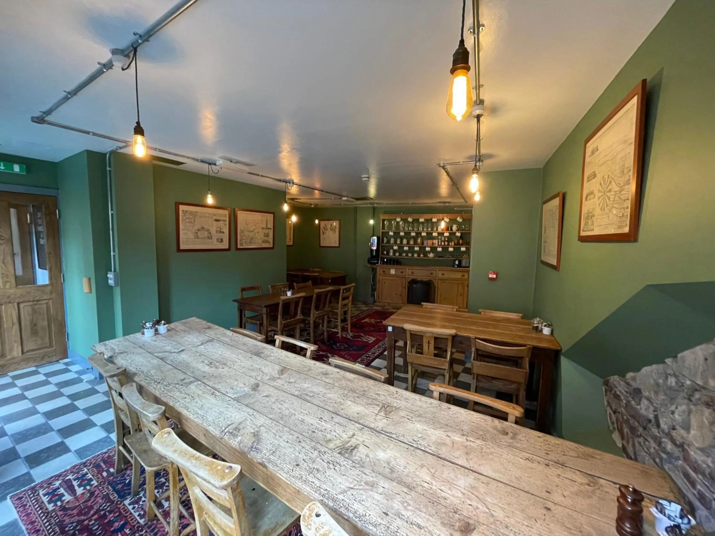 Breakfast in The Black Hole