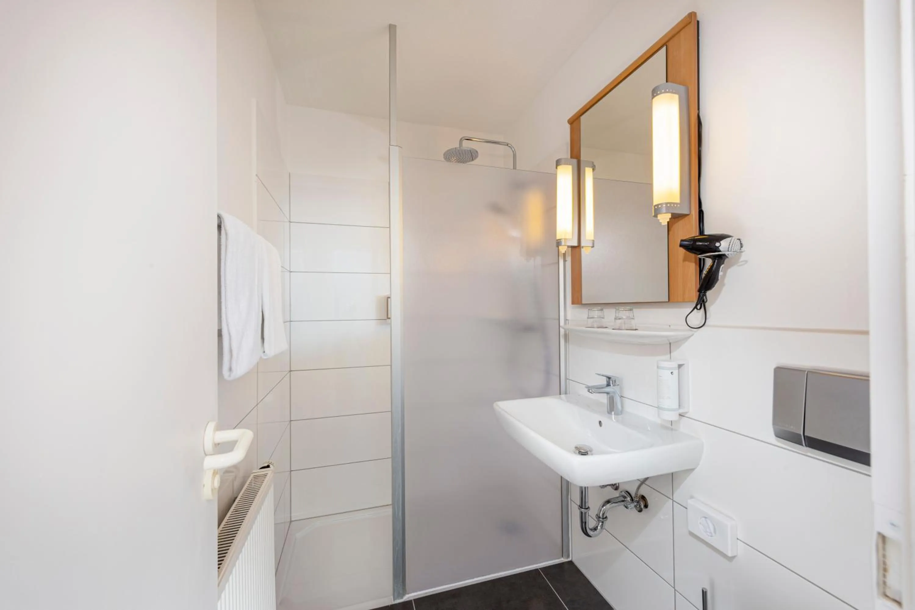 Bathroom in ibis Kassel Melsungen