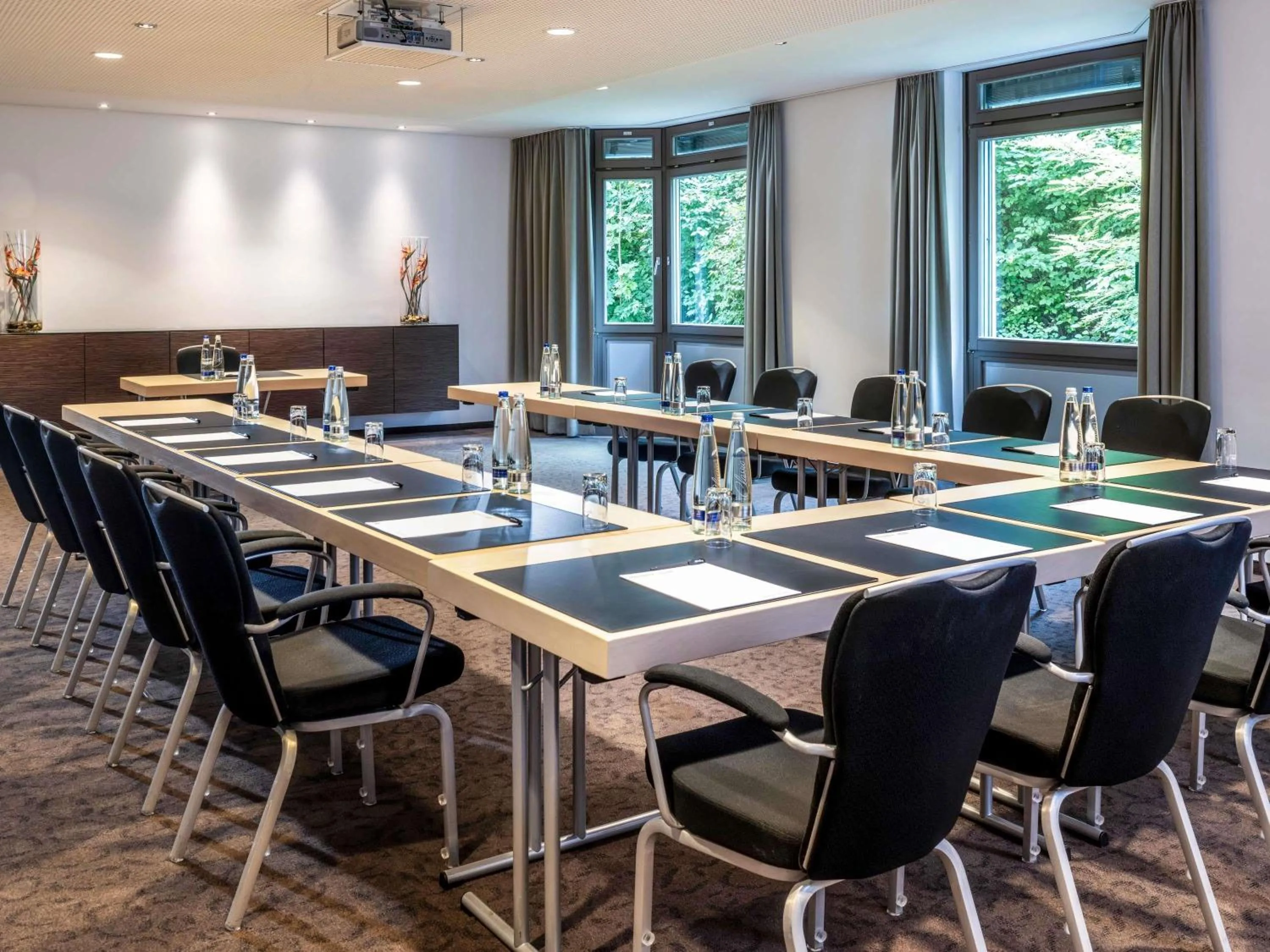 Meeting/conference room in Mövenpick Hotel München-Airport