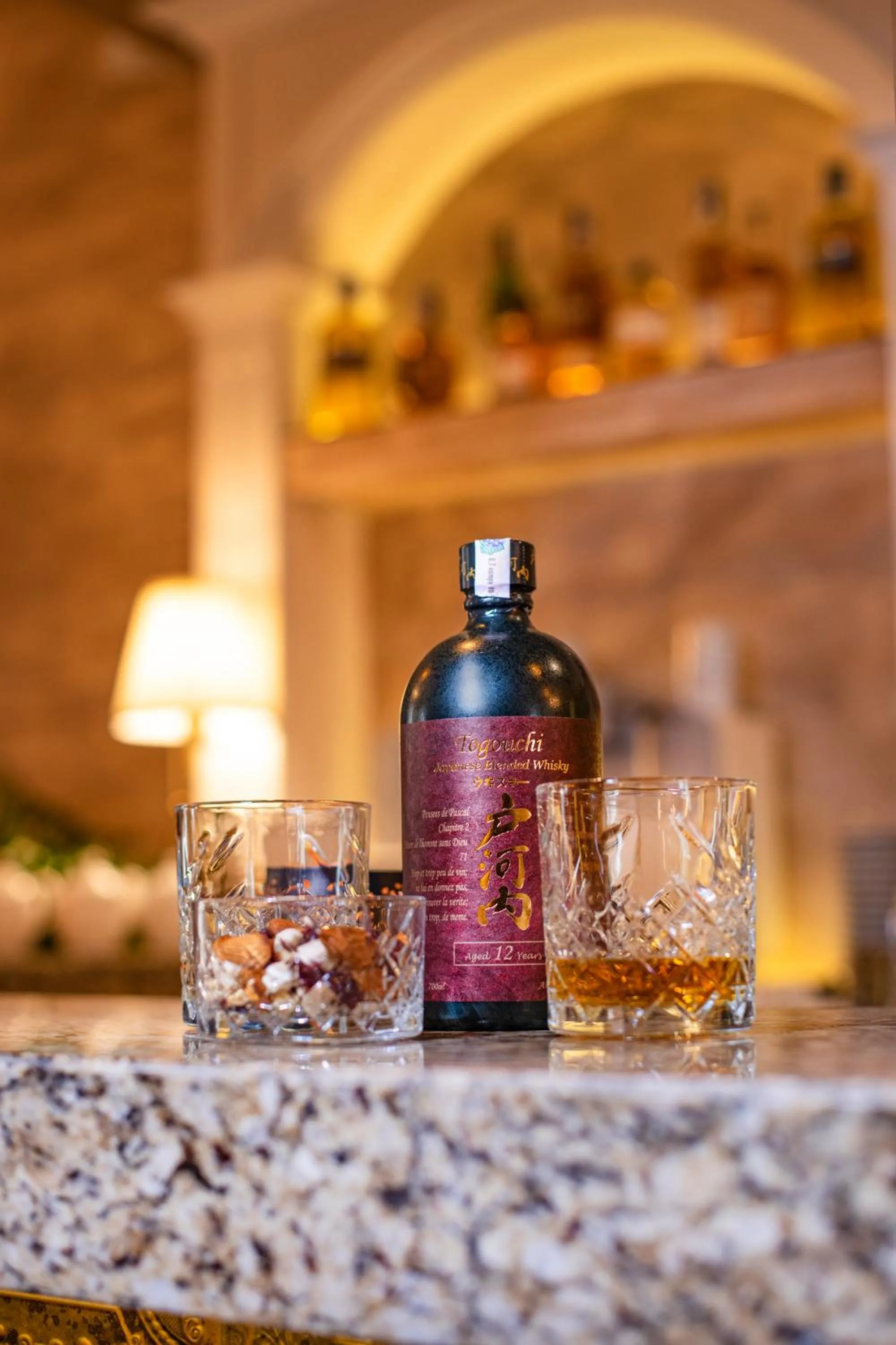 Food and drinks in Hotel Antique - free private parking