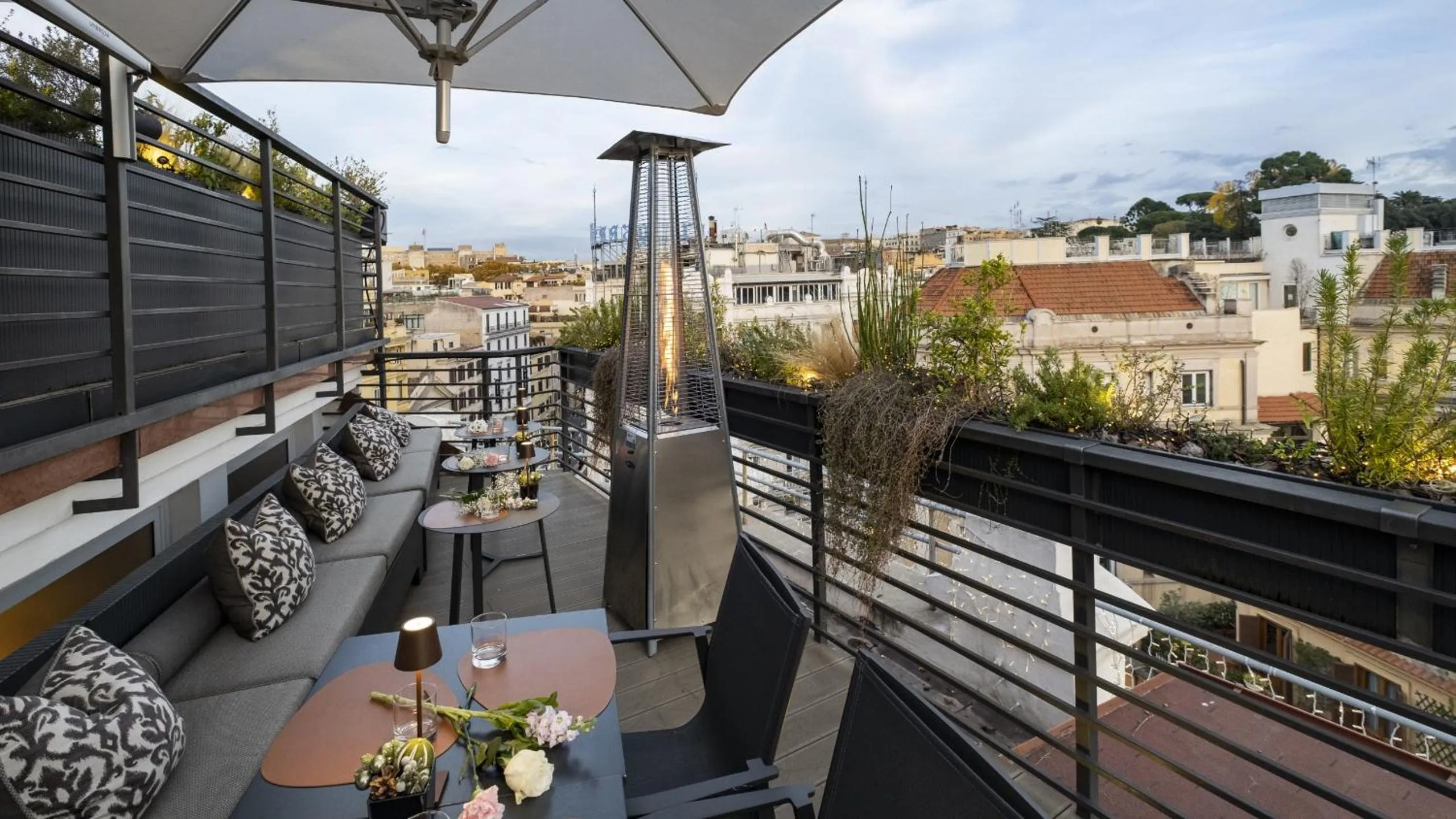 Balcony/Terrace in U-Visionary Roma Hotel