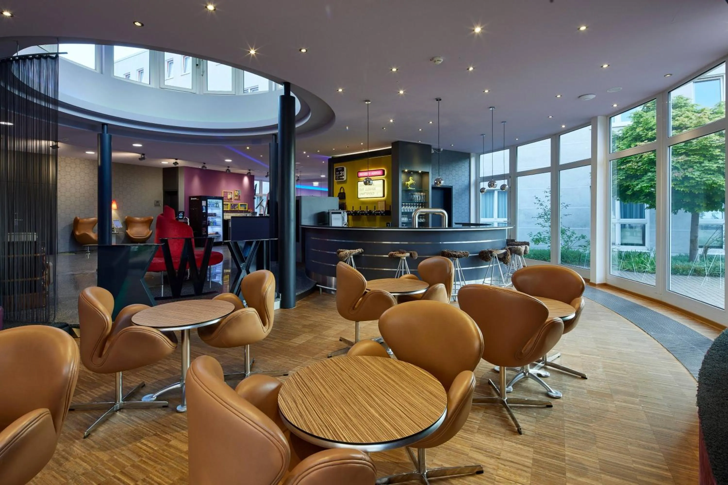 Lobby or reception in Designhotel + CongressCentrum Wienecke XI.