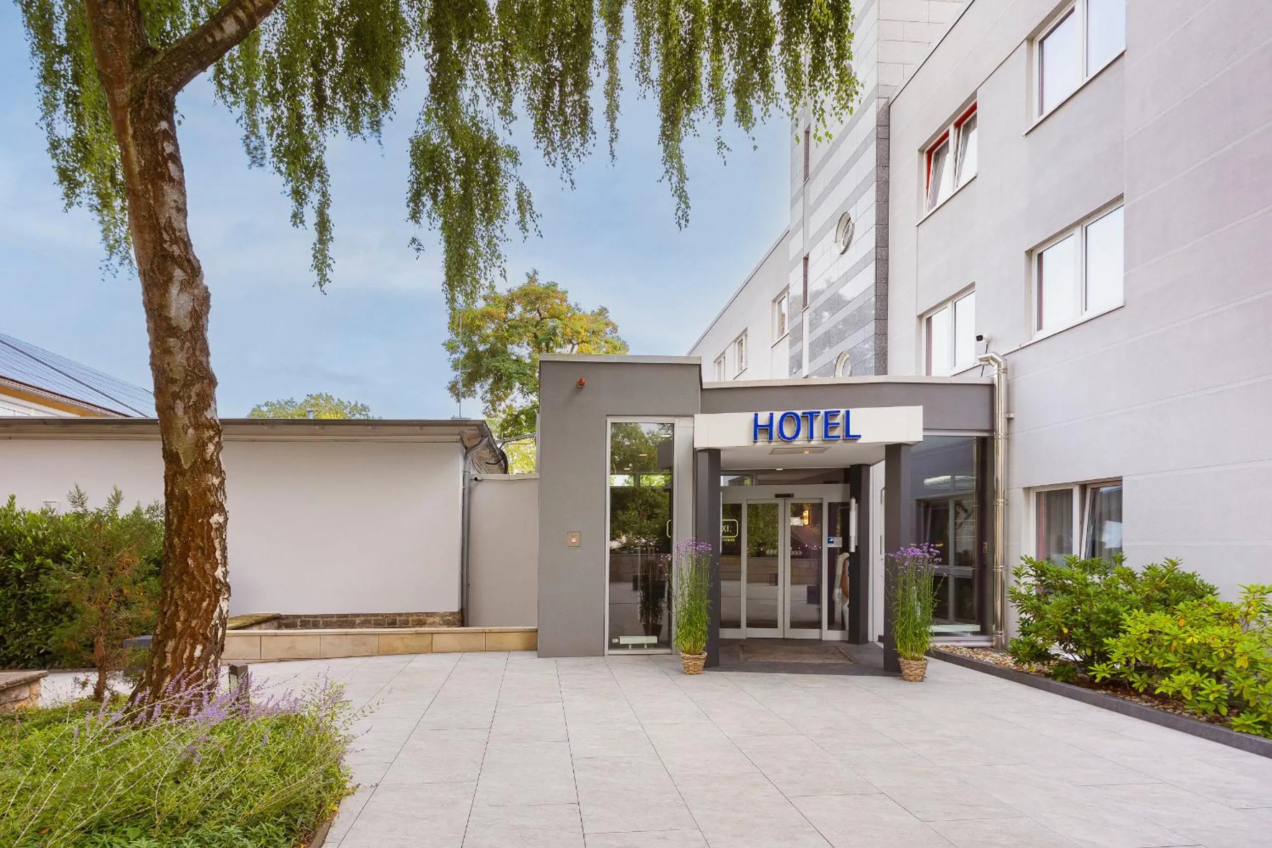 Facade/entrance in Designhotel + CongressCentrum Wienecke XI.