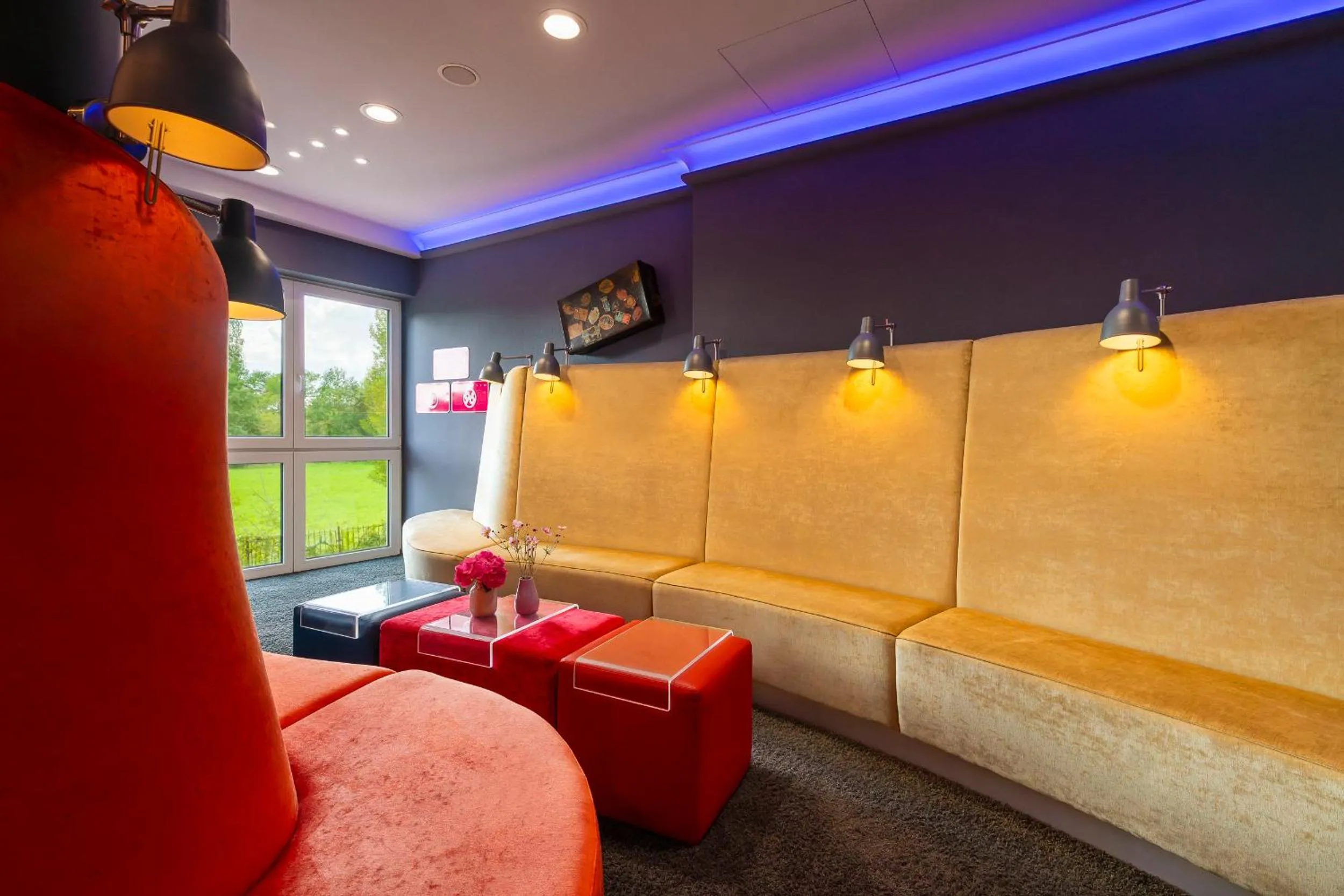 Lobby or reception in Designhotel + CongressCentrum Wienecke XI.