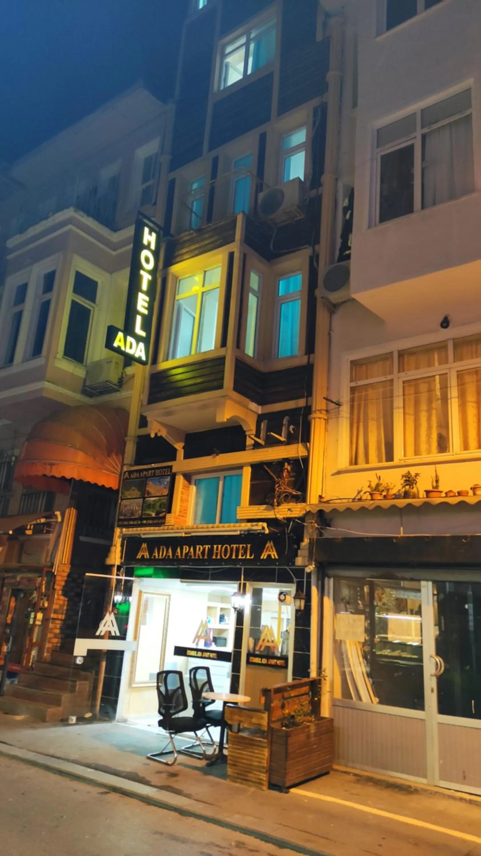 Property building in Ada Apart Hotel