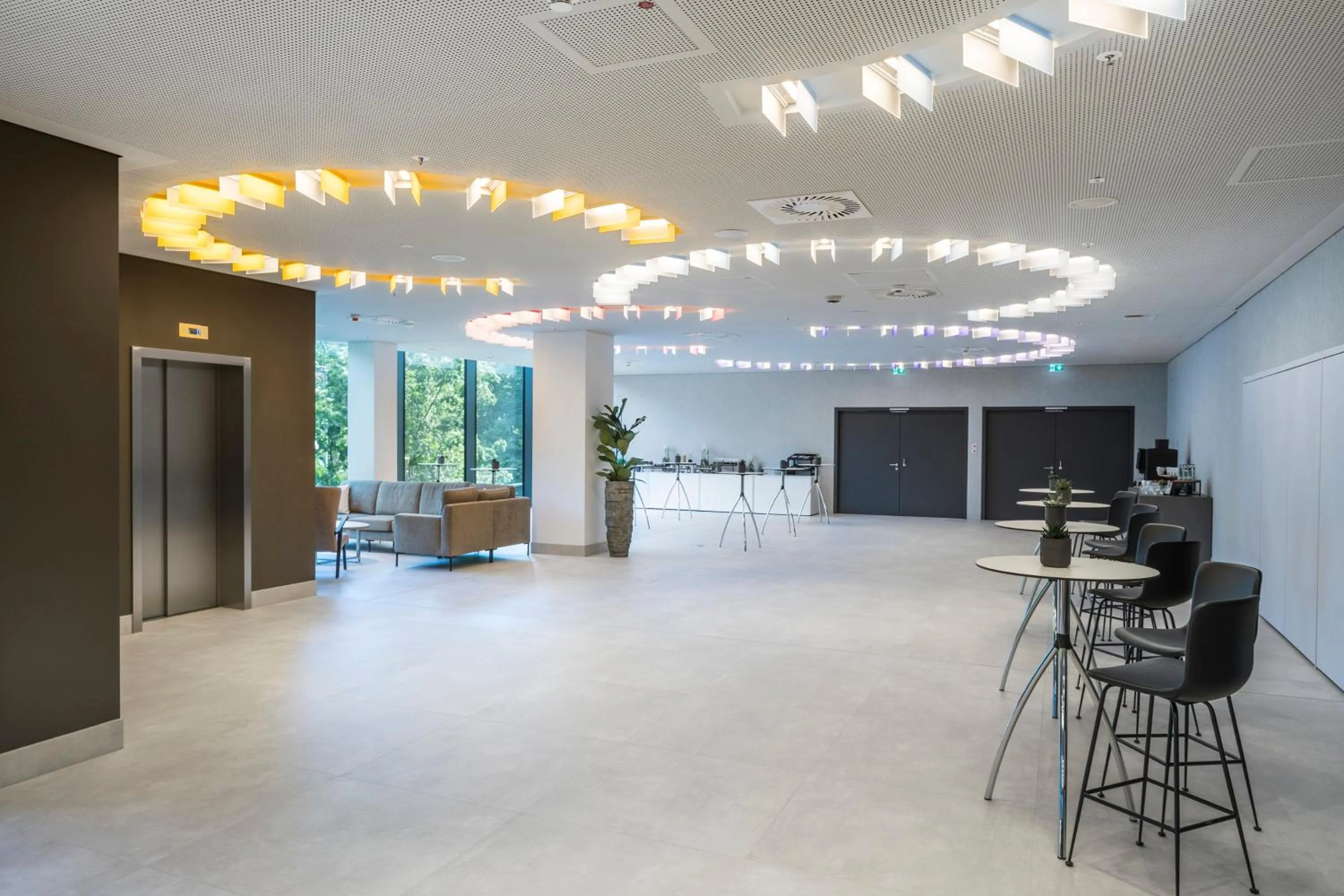 Lobby or reception in Meliá Frankfurt City