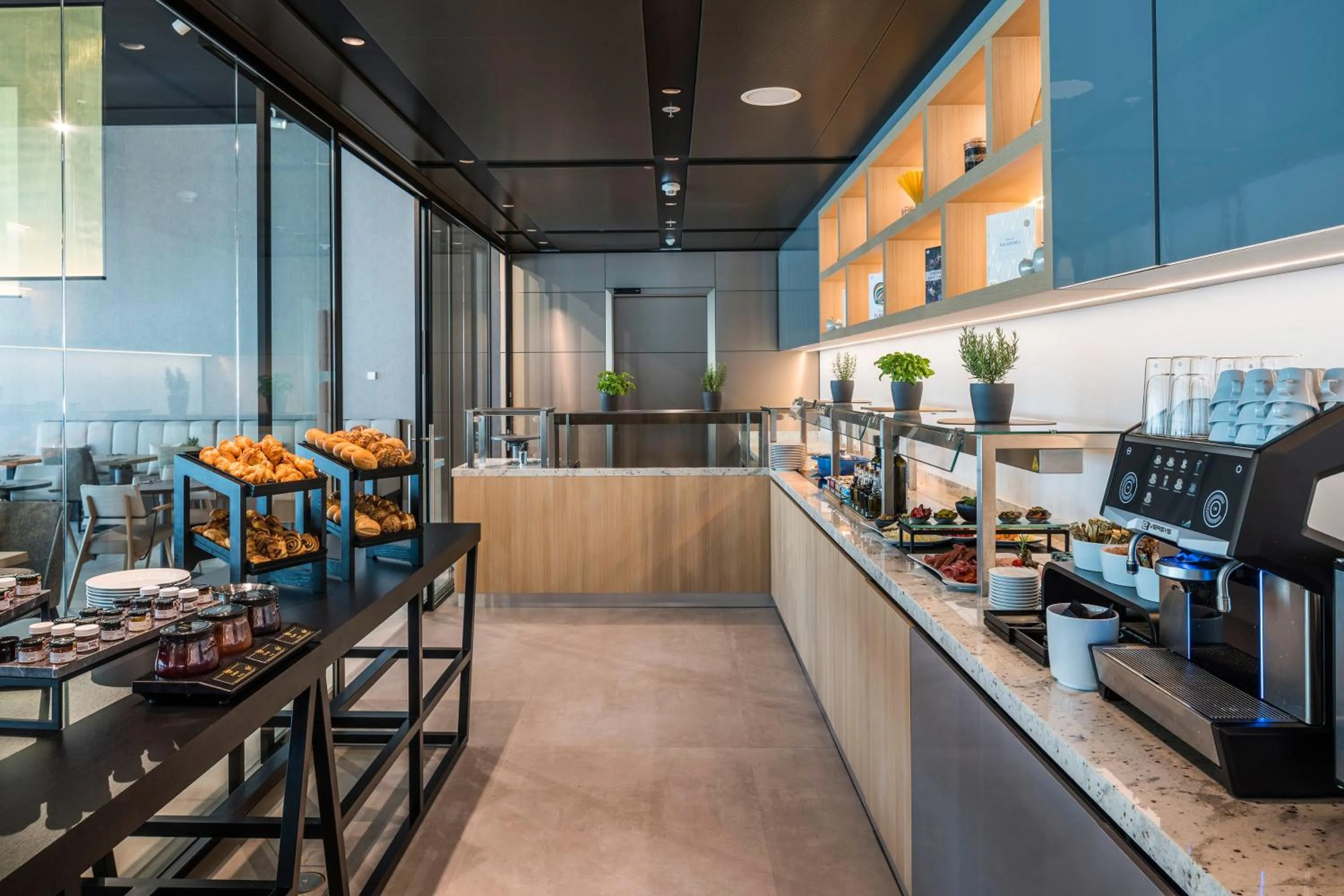 Breakfast in Meliá Frankfurt City