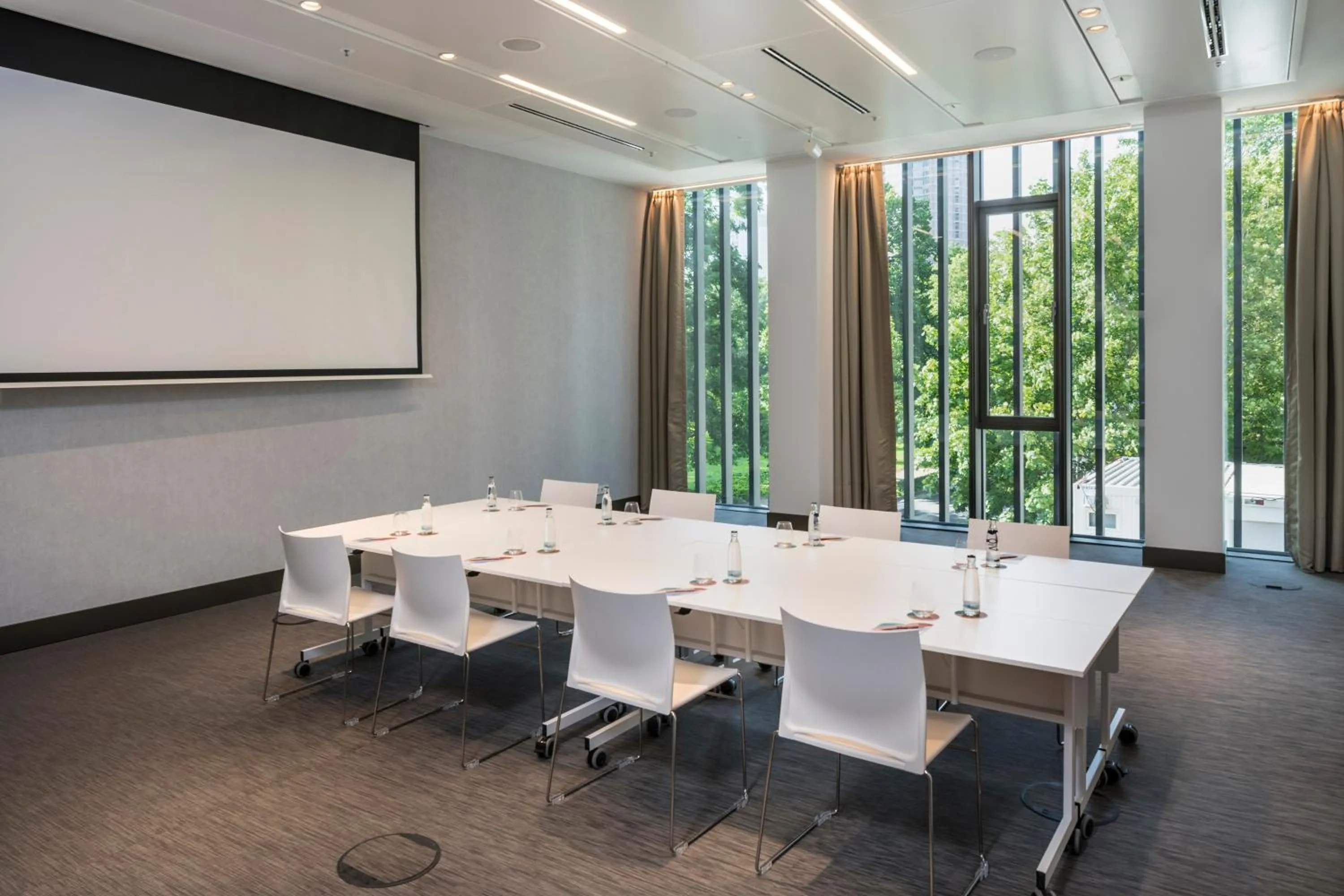 Meeting/conference room in Meliá Frankfurt City