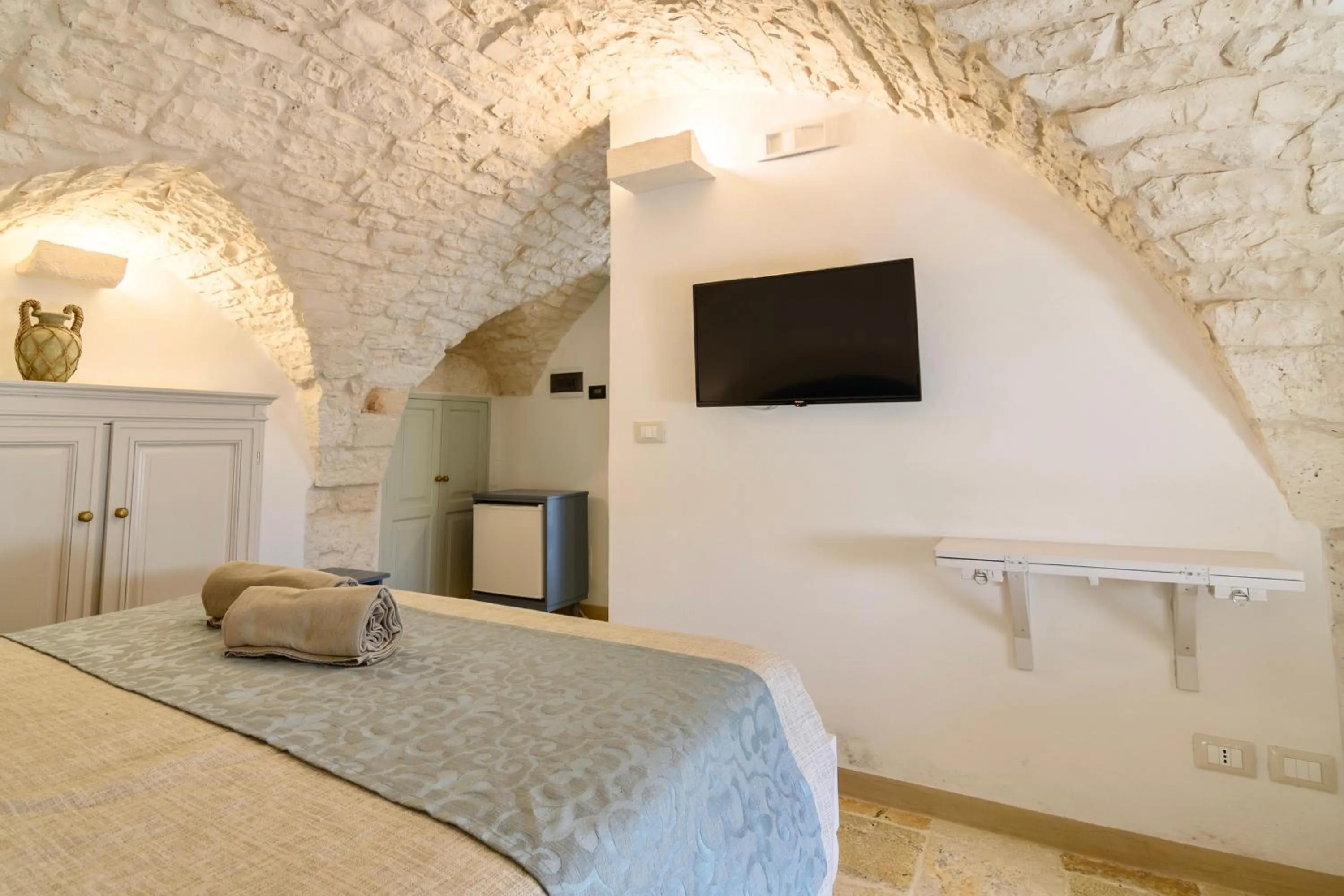 Bed in Masseria Ayroldi