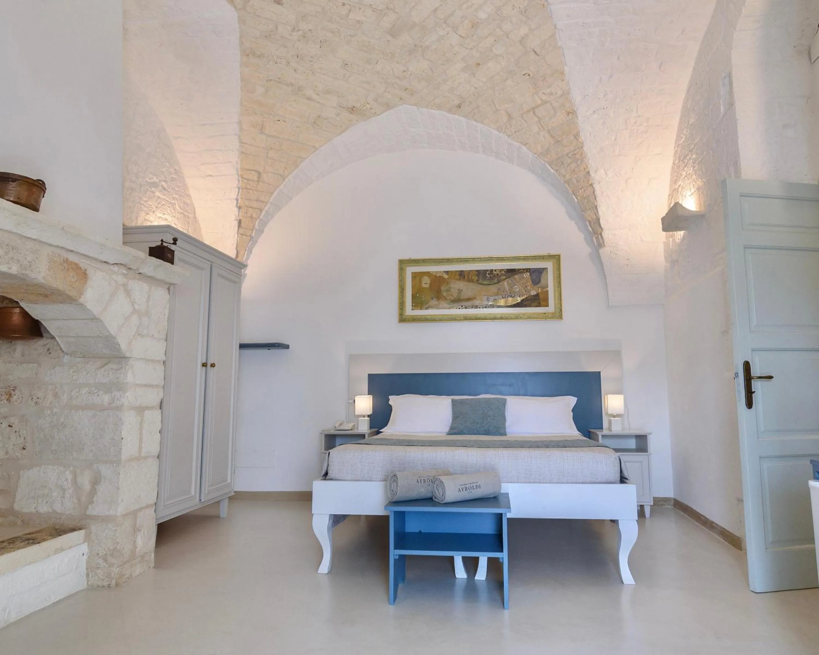 Bed in Masseria Ayroldi