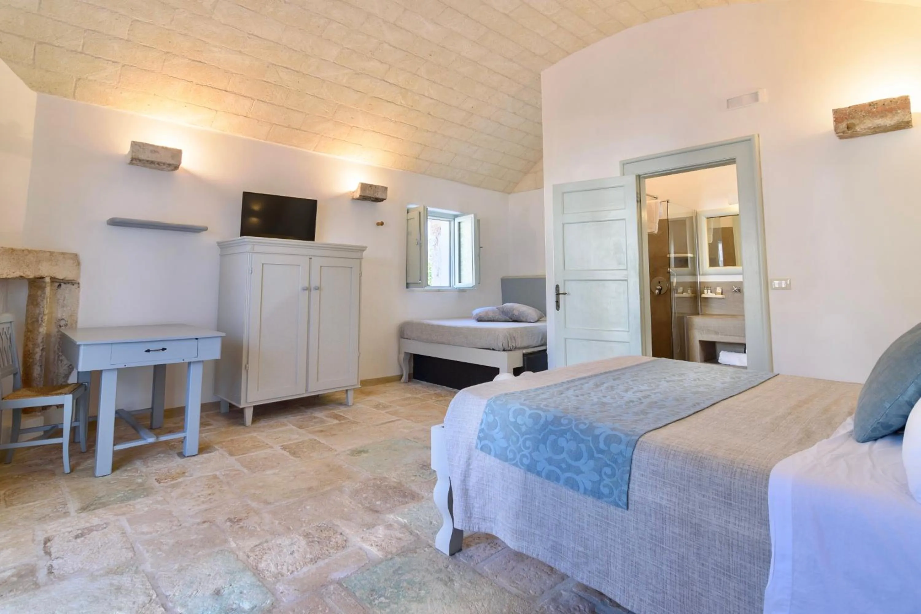 Bed in Masseria Ayroldi